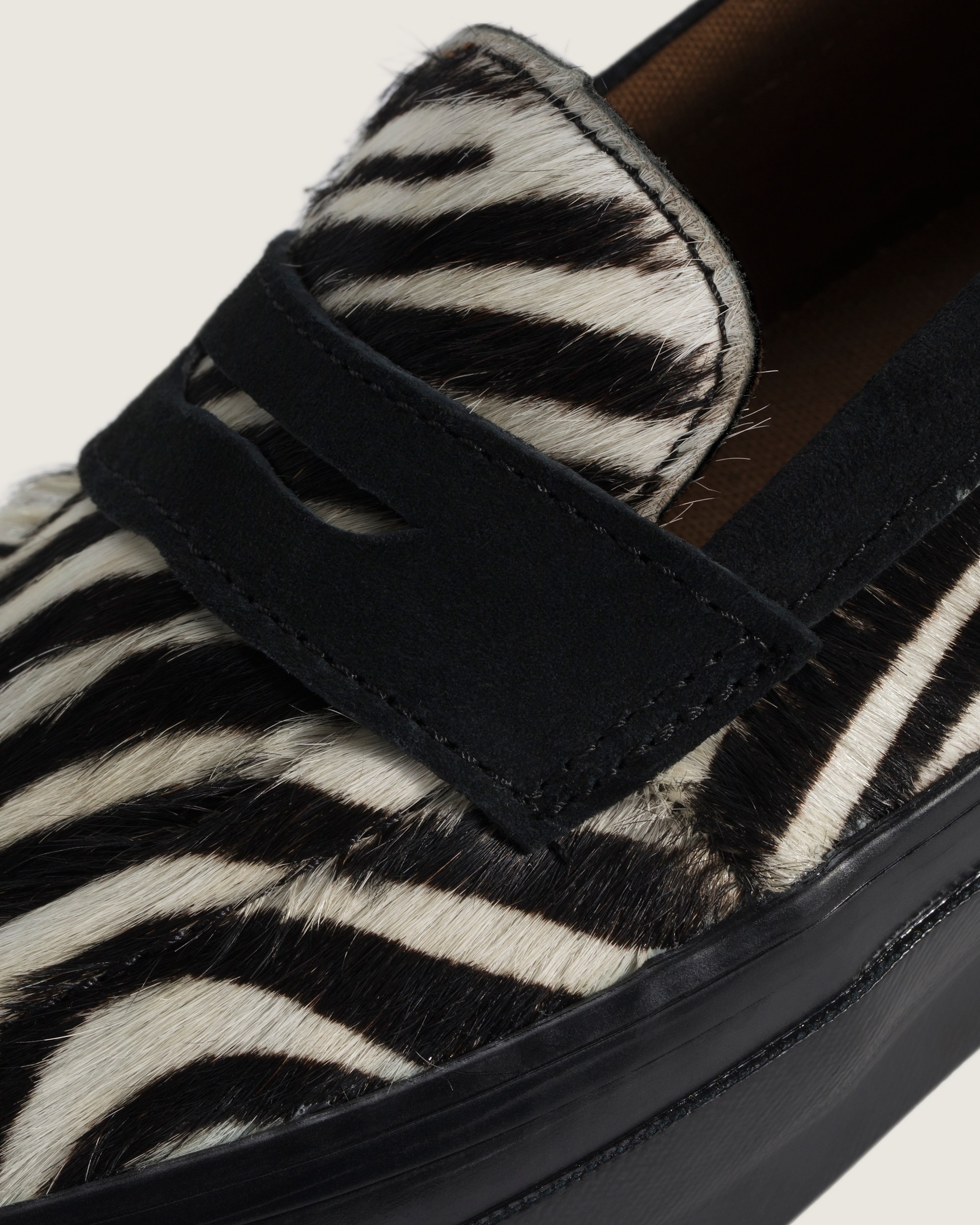 Premium Loafer VANS Zebra Black  White ALT5