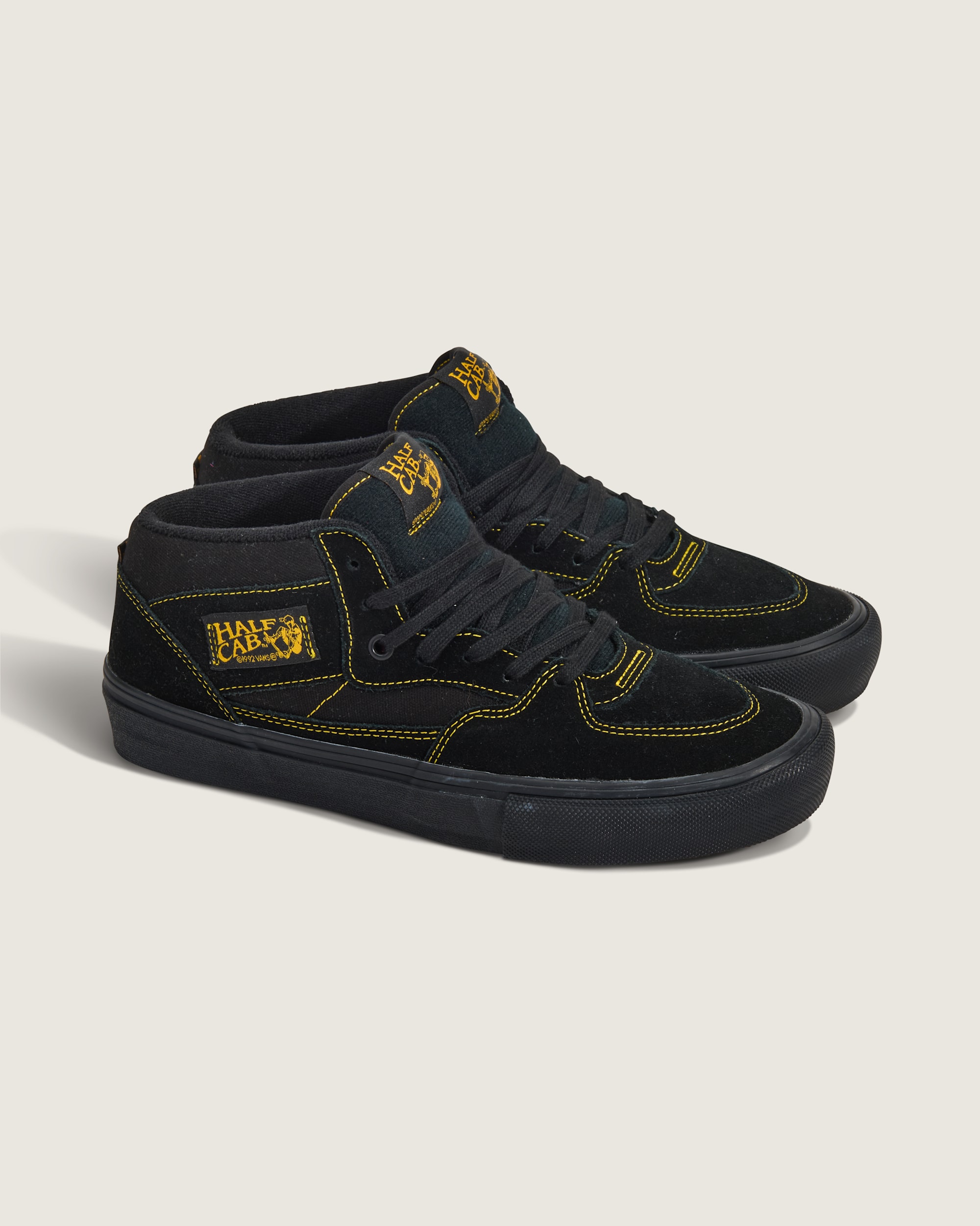 Skate Half Cab Shoe VANS Black  Mustard Yellow ALT1