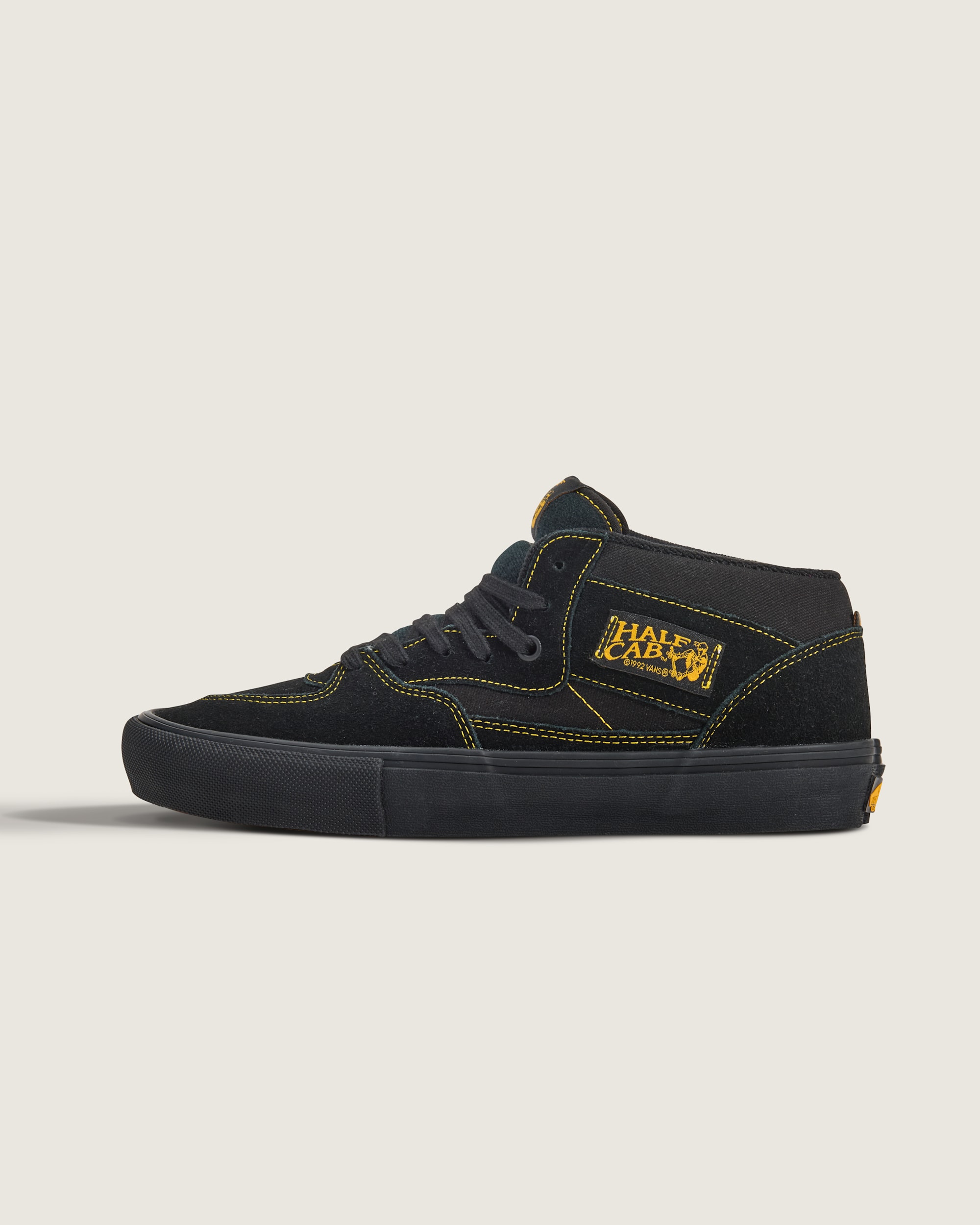 Skate Half Cab Shoe VANS Black  Mustard Yellow HERO