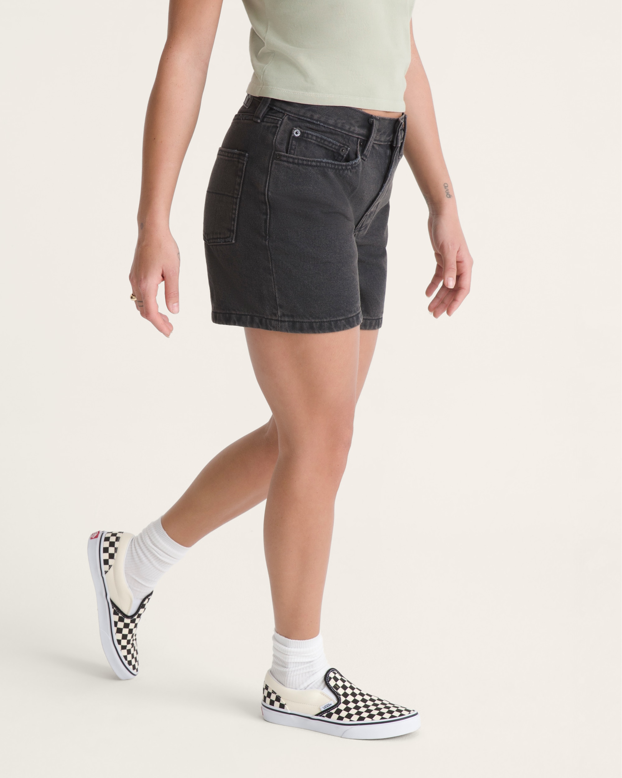 Check5 Mid Rise Shorts VANS Washed Black ALT5