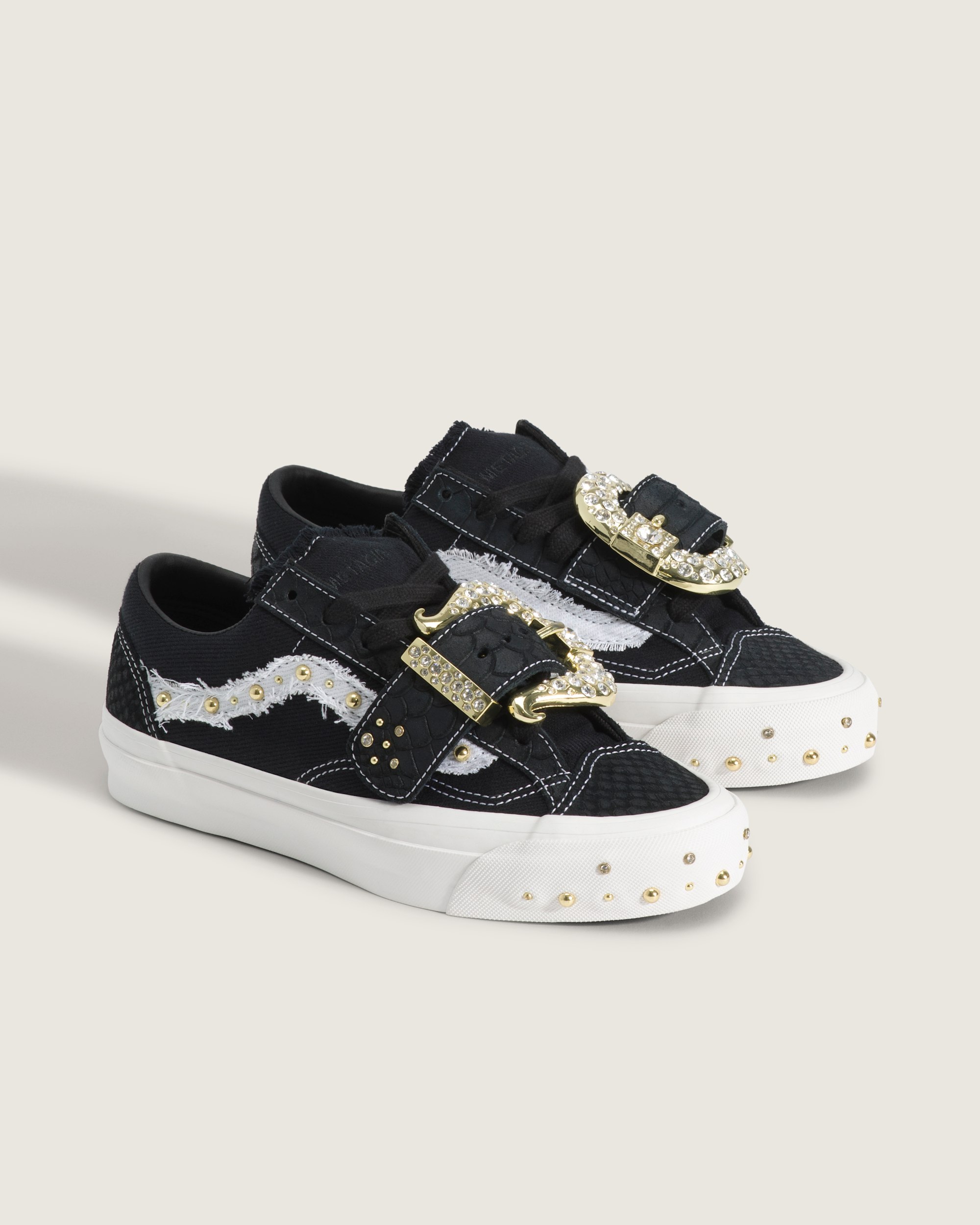 Vans X METAGIRL Premium Old Skool 36 MGS VANS MetaGirl Black  Blanc De Blanc White ALT1