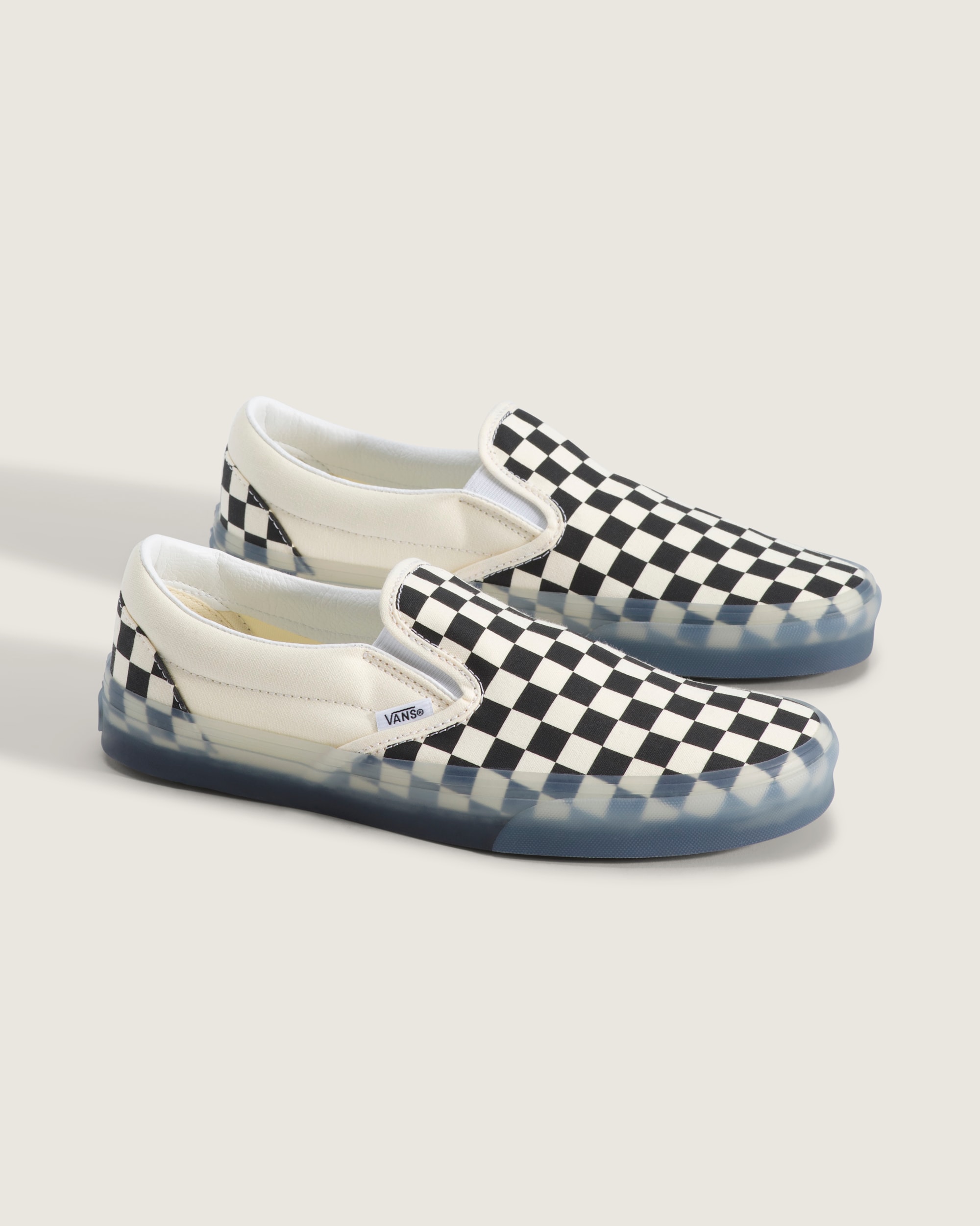 Classic SlipOn Shoe VANS Black  Marshmallow White ALT1