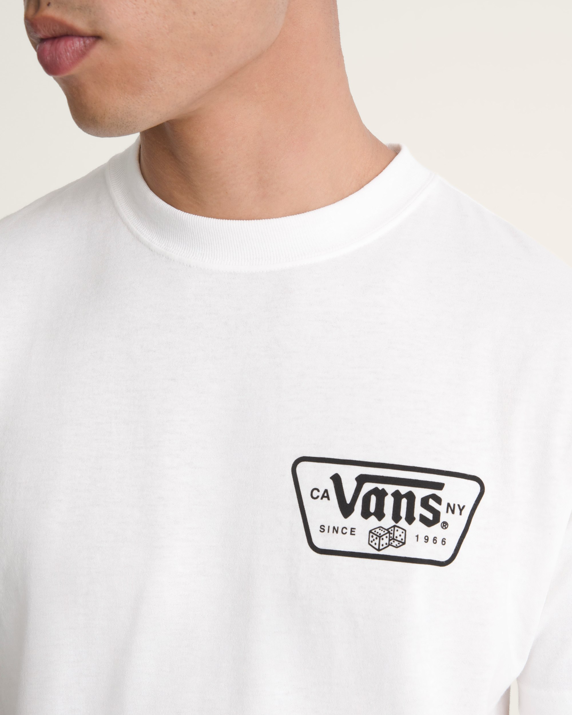 Knu Patch TShirt VANS White ALT4