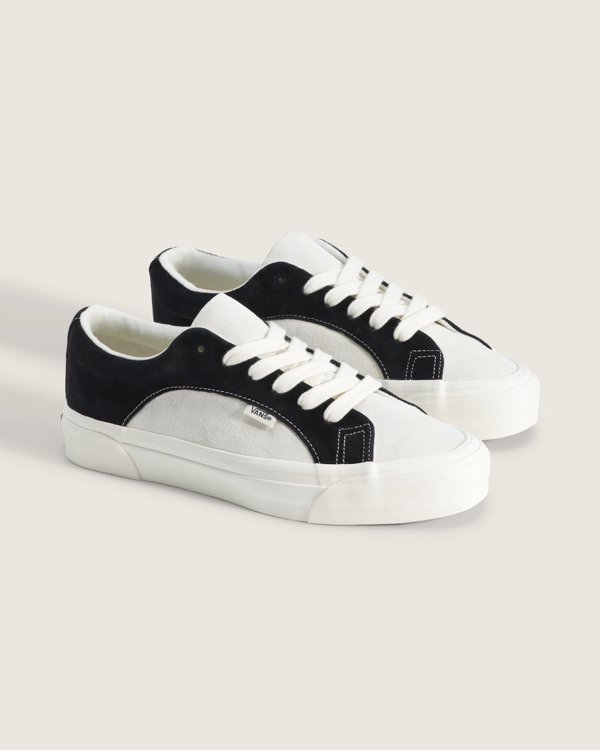 Premium Lampin Shoe VANS Black  Marshmallow White ALT1