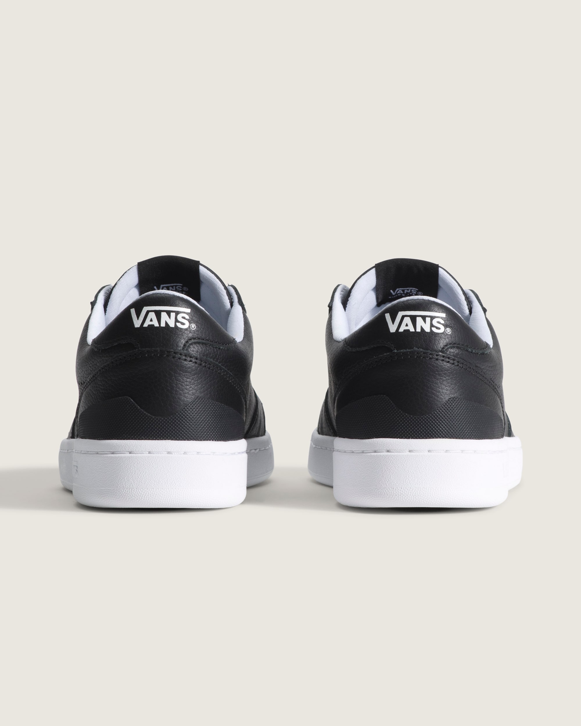 Court Low Shoe VANS Black ALT3