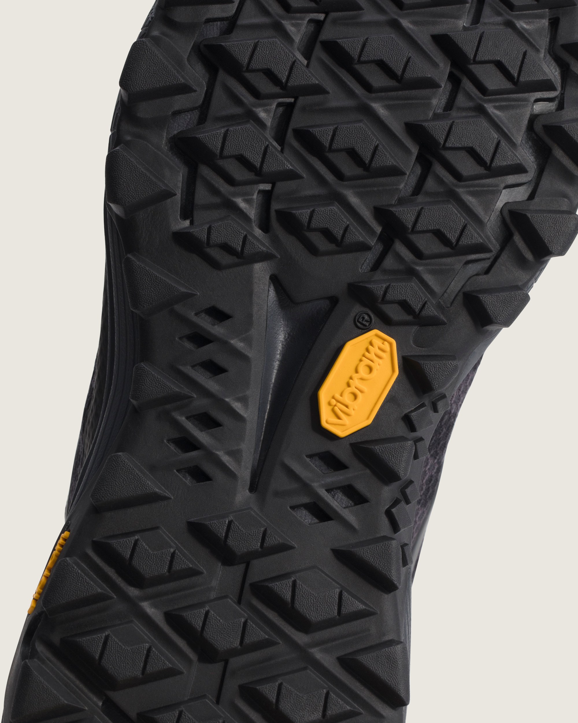 Crosspath XC Shoe VANS Checkerboard Charcoal Gray ALT4