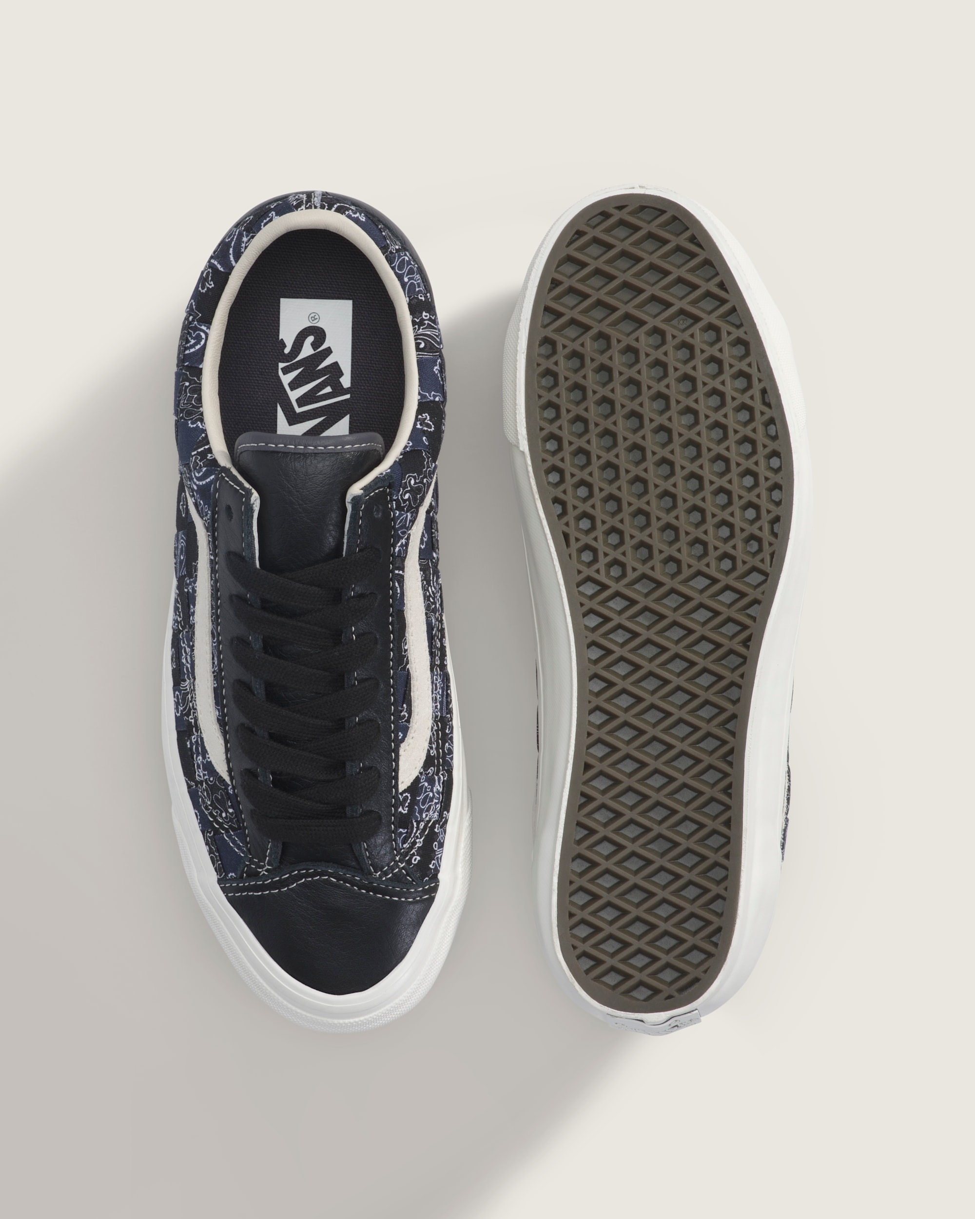 Premium Old Skool 36 Shoe VANS Black ALT2