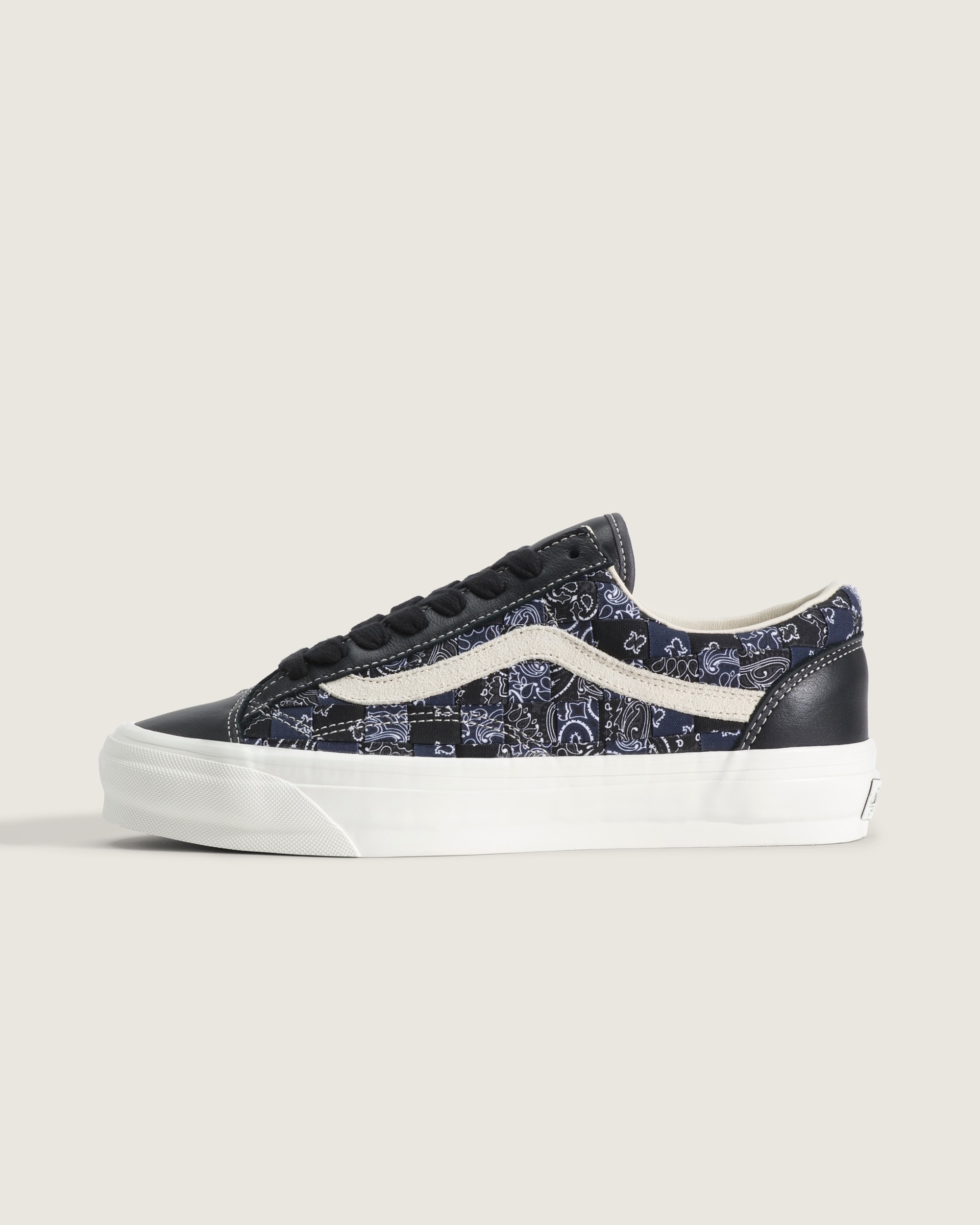 Premium Old Skool 36 Shoe VANS Black HERO