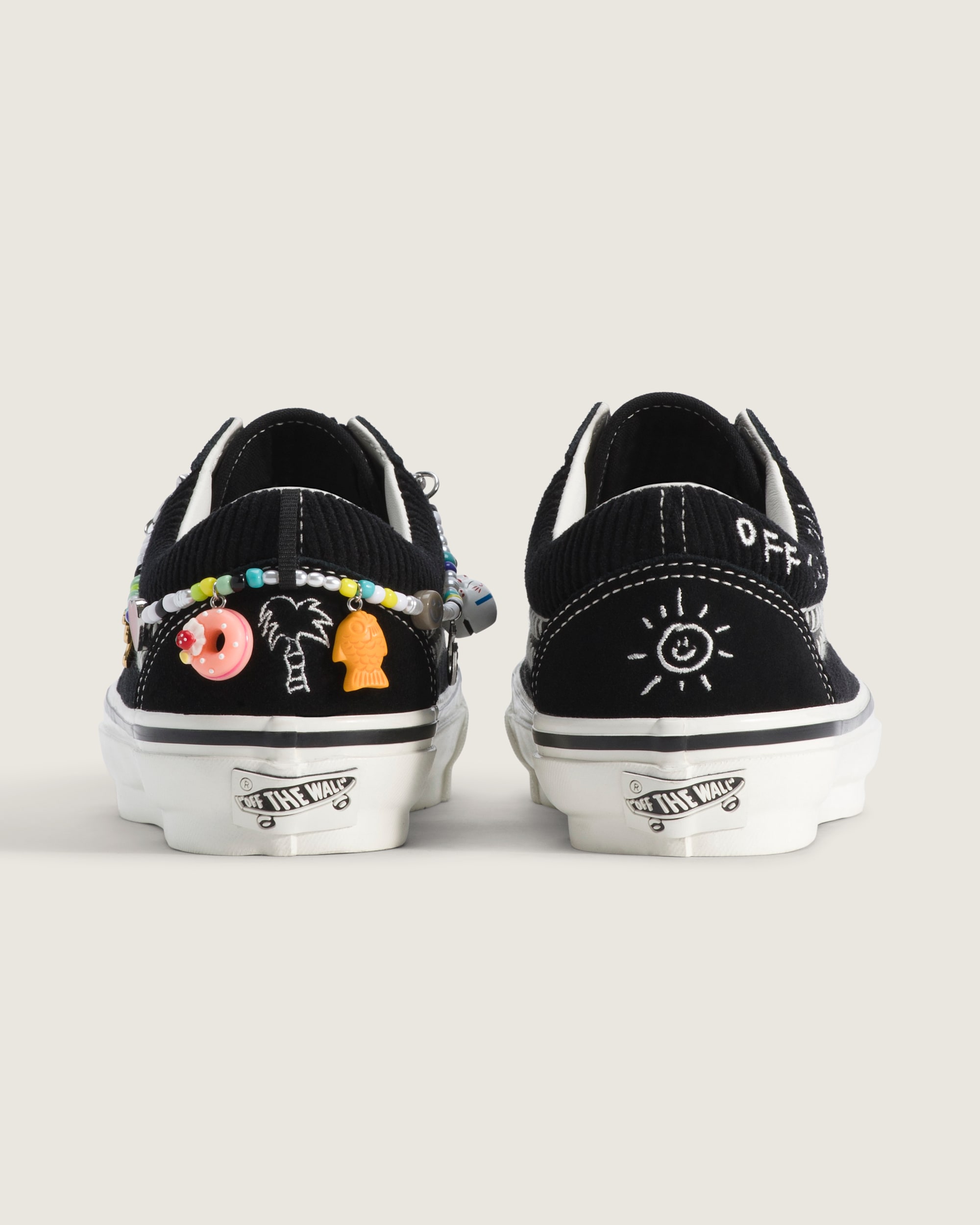 Premium Old Skool Shoe VANS Black  Marshmallow White ALT3