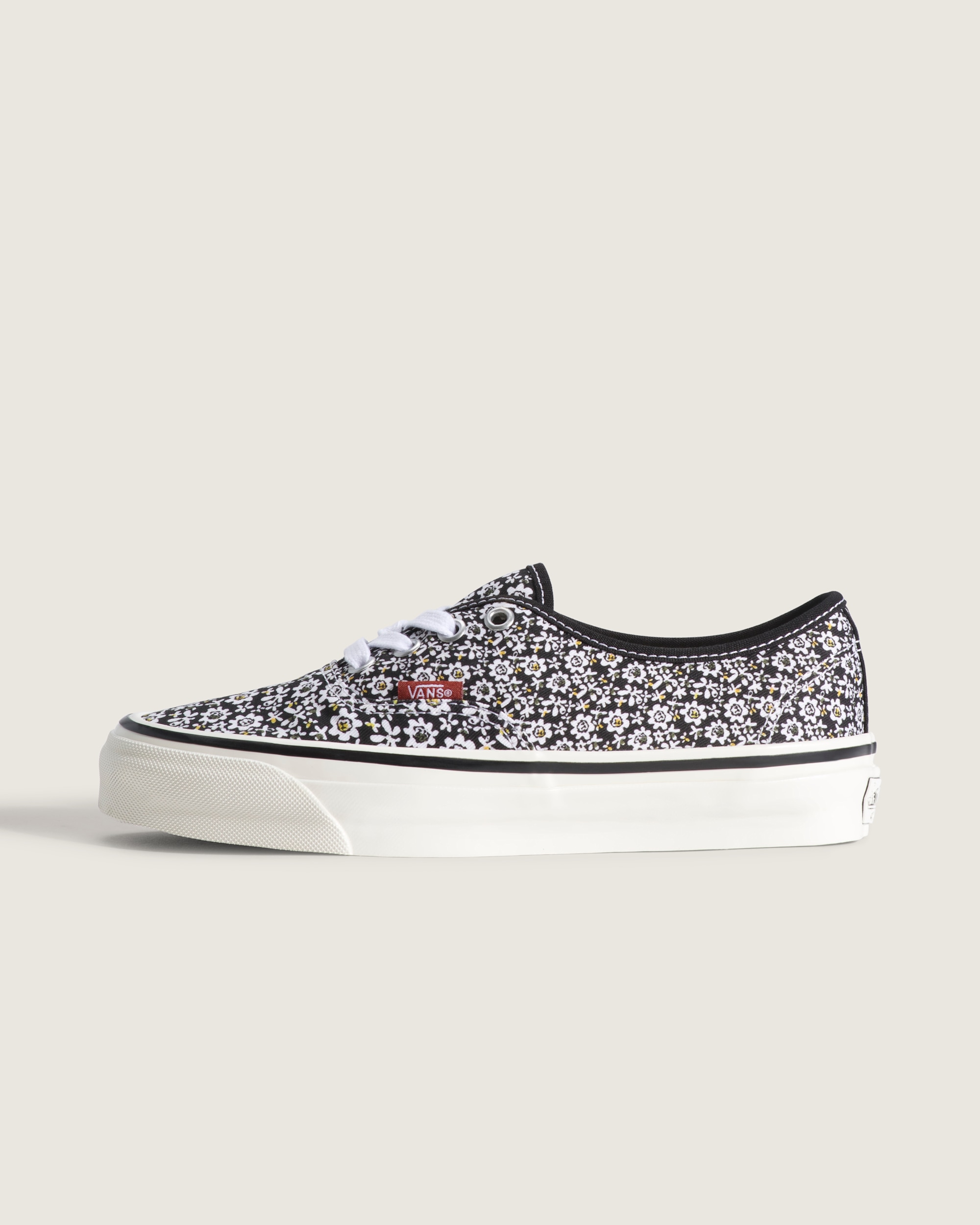 Premium Authentic Shoe VANS Black  White Black HERO