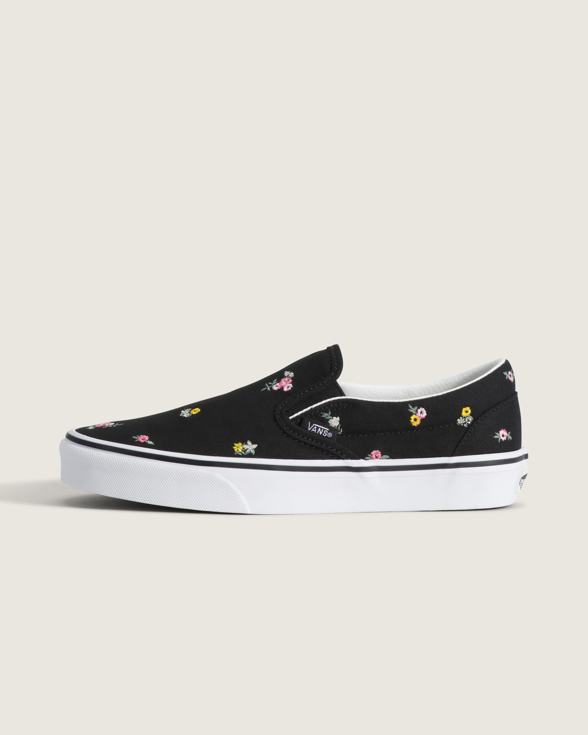 Classic SlipOn Shoe VANS Black  Pink HERO