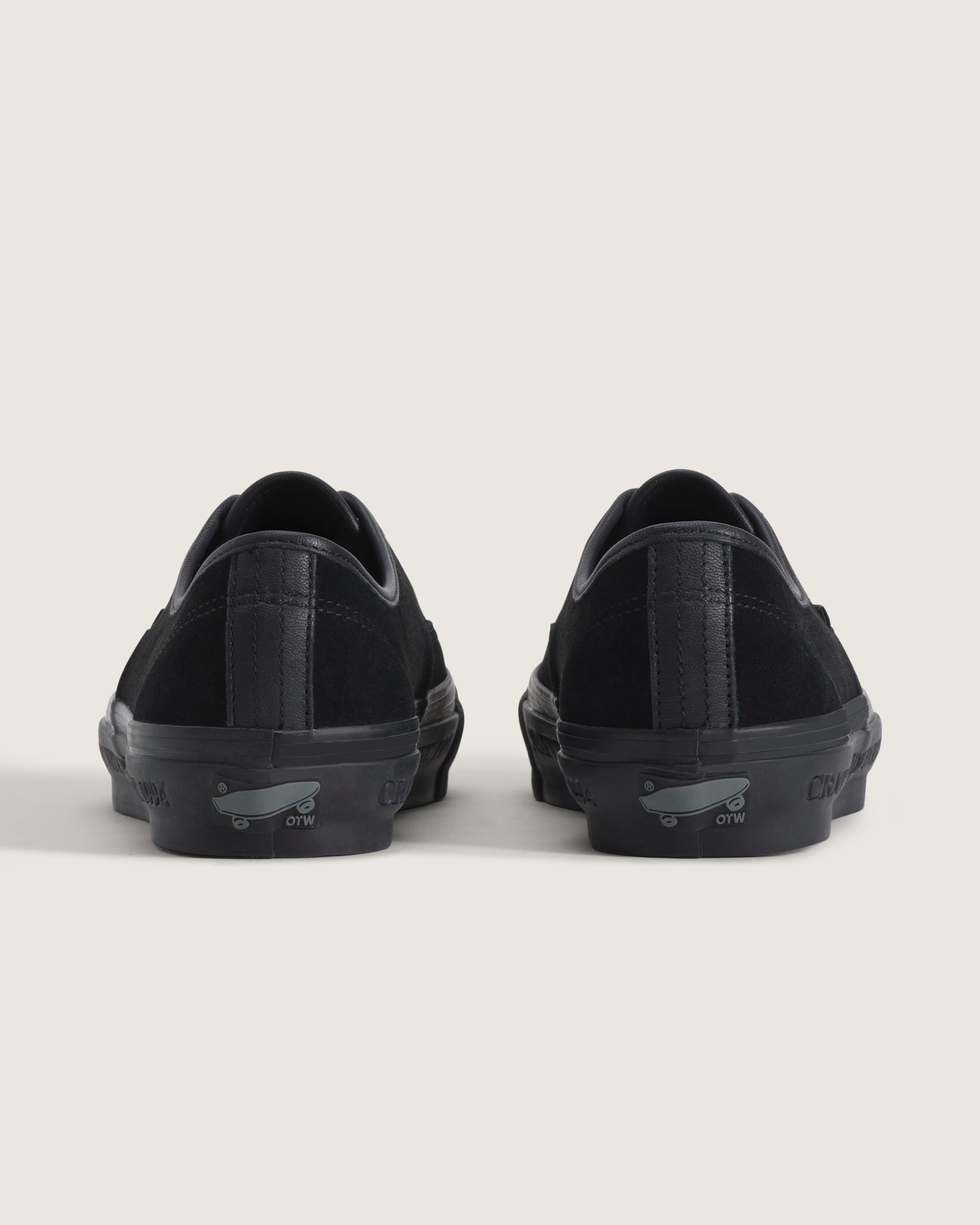 OTW by Vans X Neighborhood Authentic 44 VANS Black ALT3