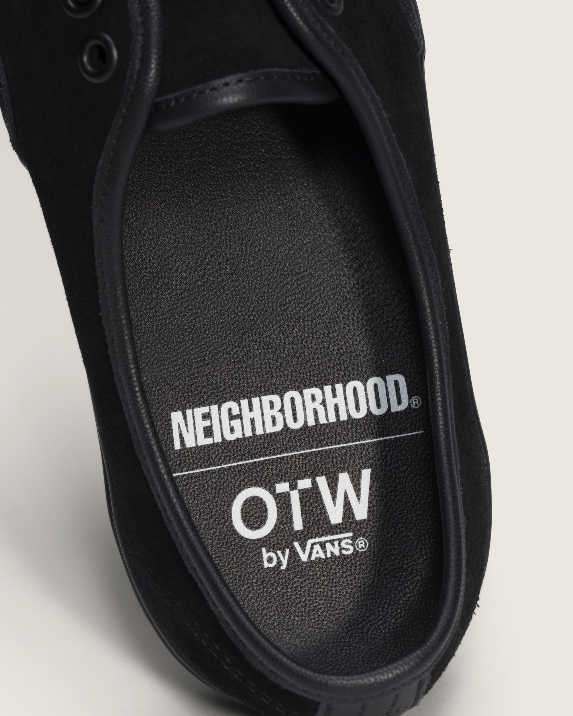 OTW by Vans X Neighborhood Authentic 44 VANS Black ALT4