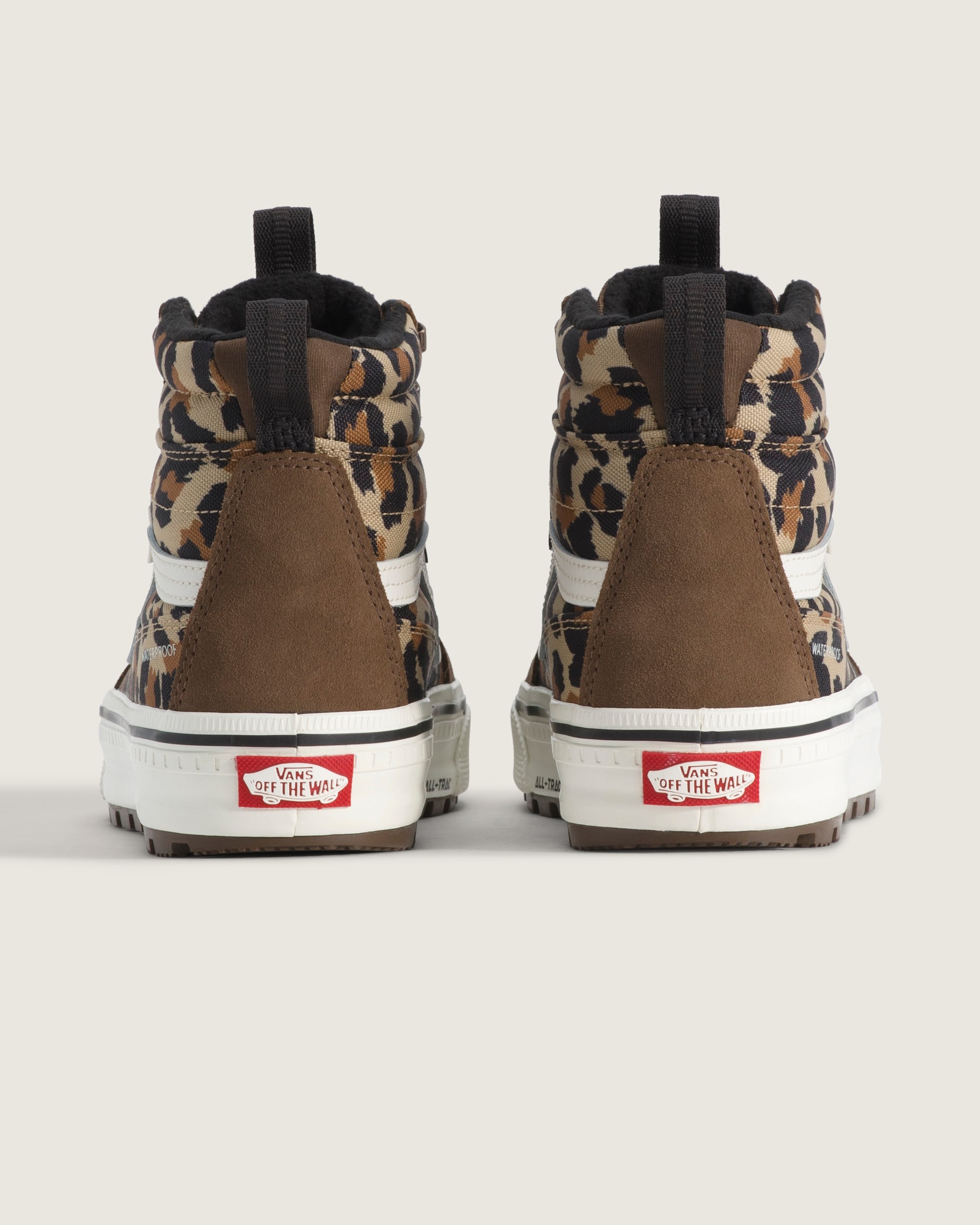 Sk8Hi Waterproof Insulated Shoe VANS Leopard Incense Beige ALT3