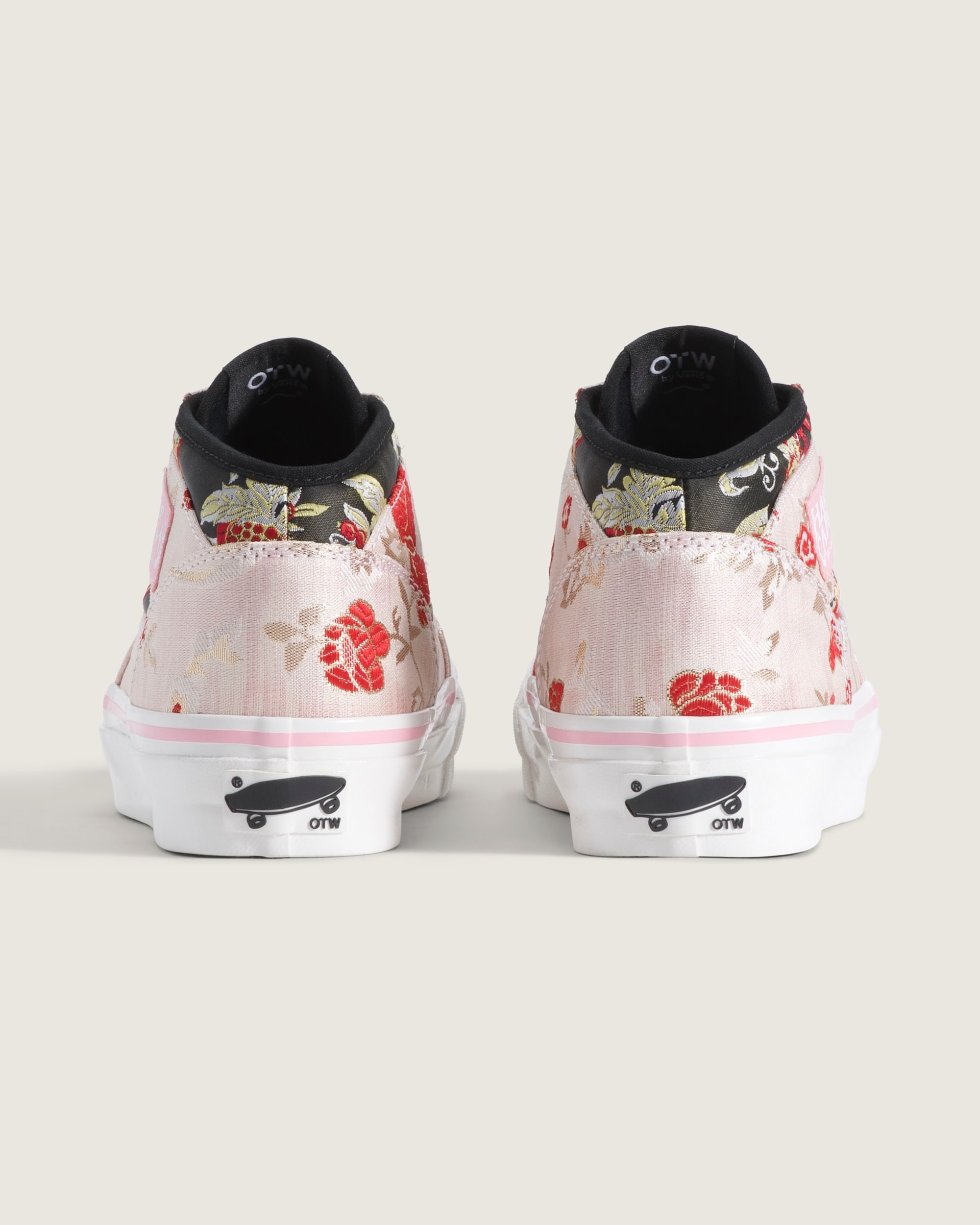 OTW Half Cab 33 Decon Vibram VANS Floral Multi ALT3