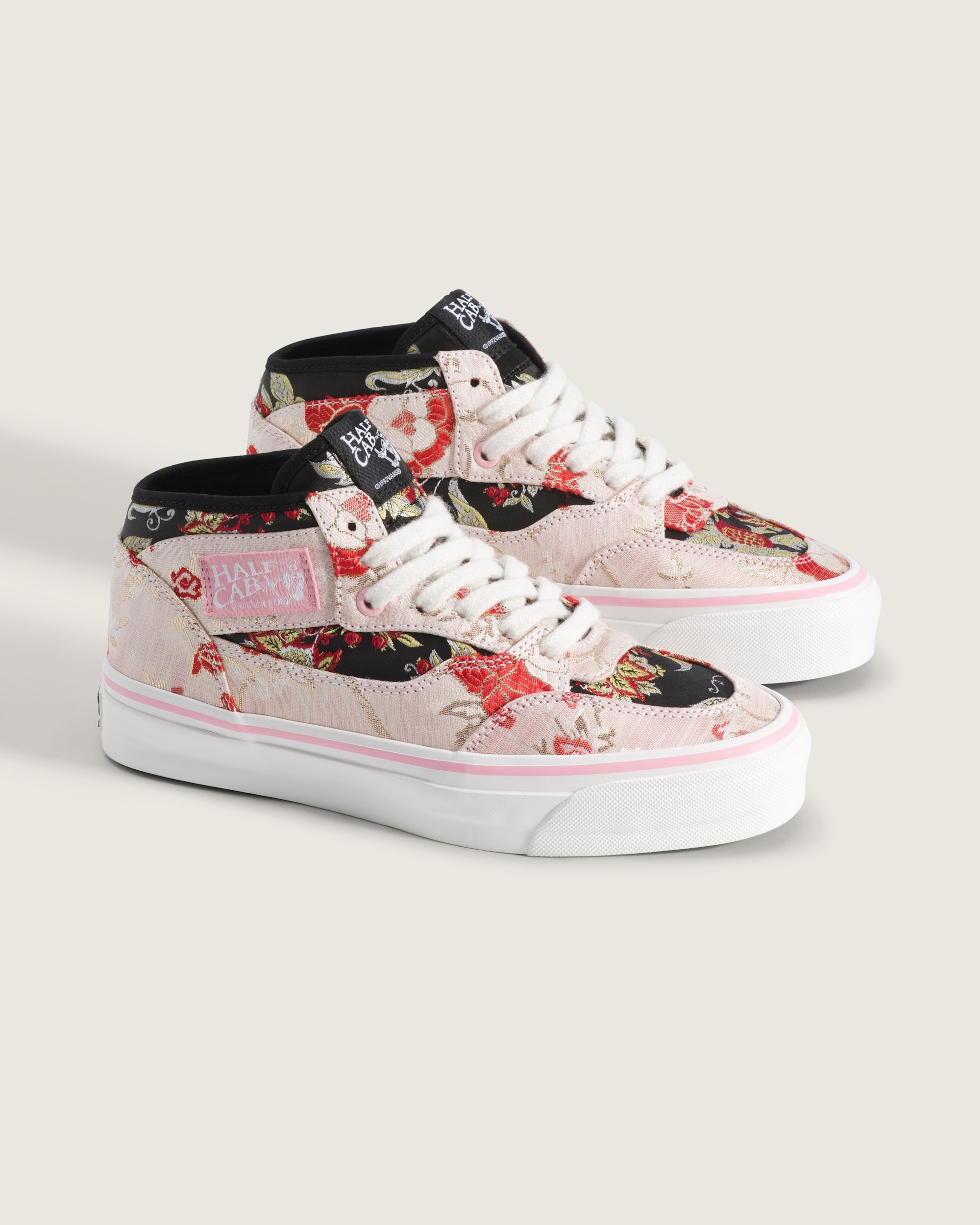OTW Half Cab 33 Decon Vibram VANS Floral Multi ALT1