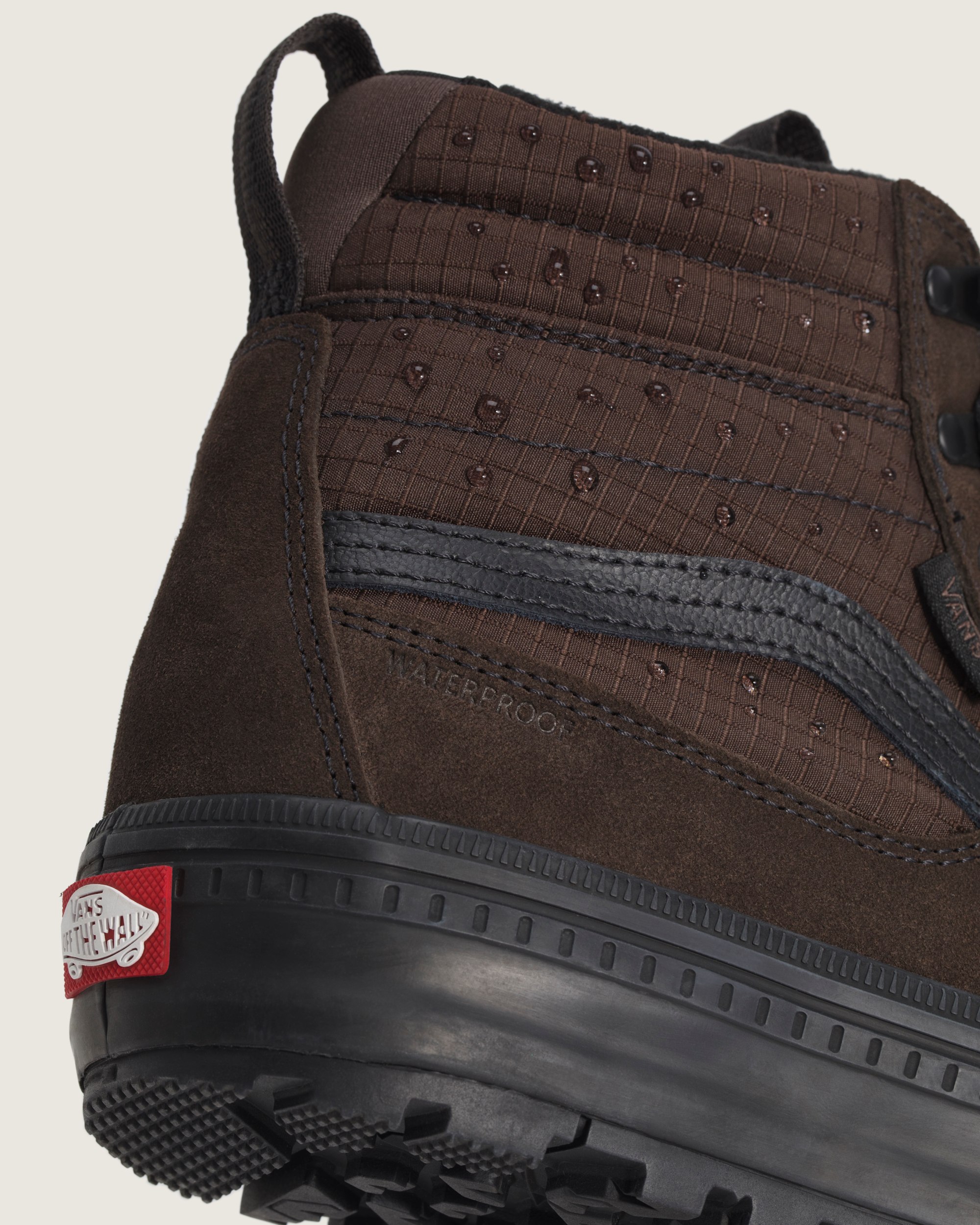 Sk8Hi Waterproof Insulated Shoe VANS Demitasse Brown ALT6