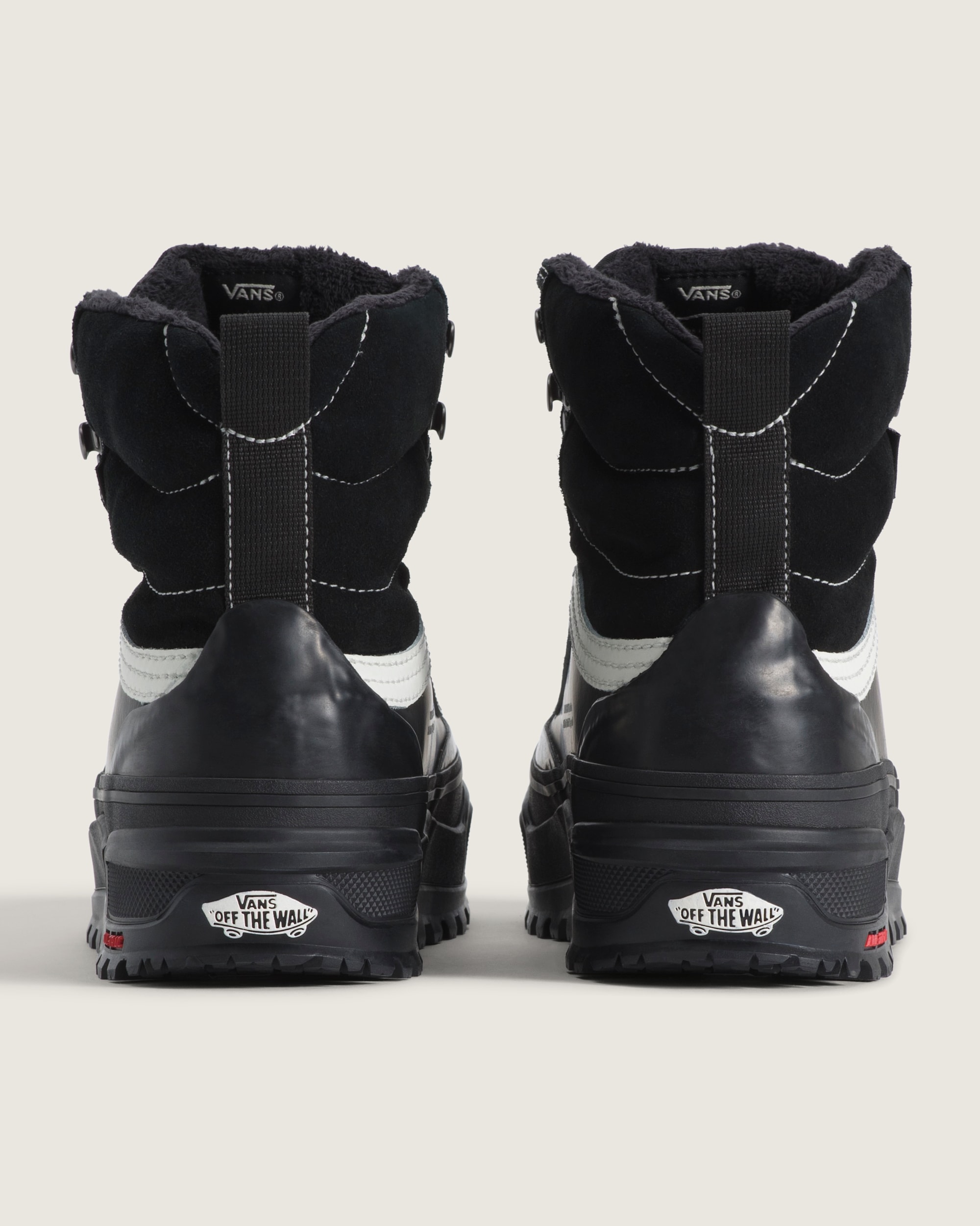 Standard Mid 20 Boot VANS Black  White ALT3