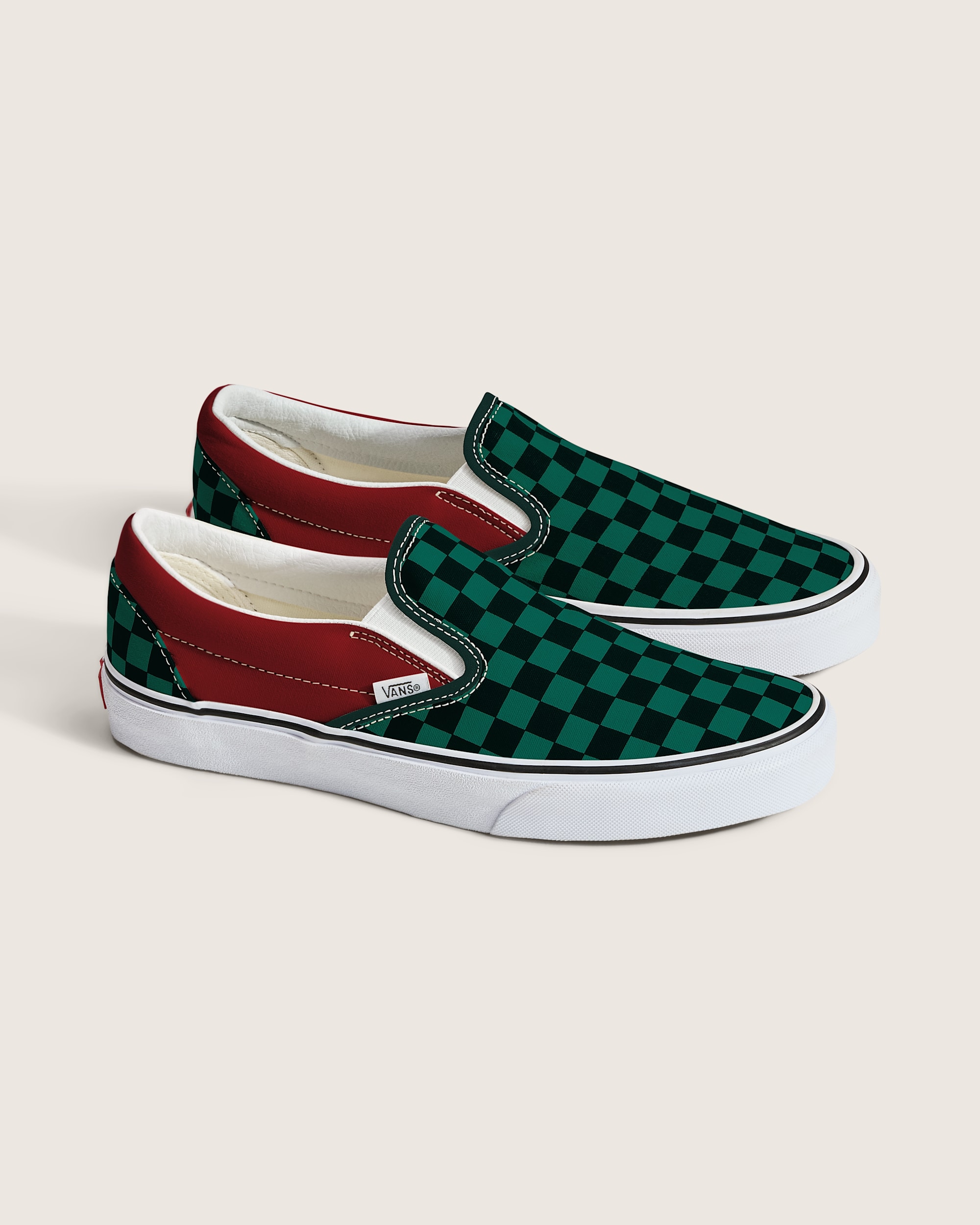 Classic SlipOn Checkerboard Shoe VANS Checkerboard Green  Red ALT1