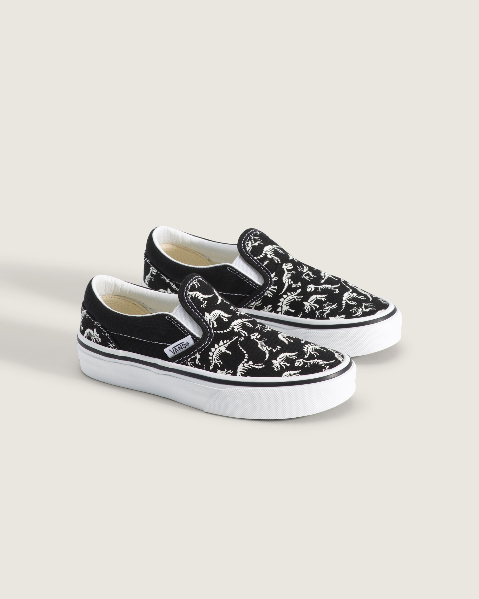 Little Kids Classic SlipOn Shoe VANS GlowintheDark  Black ALT1