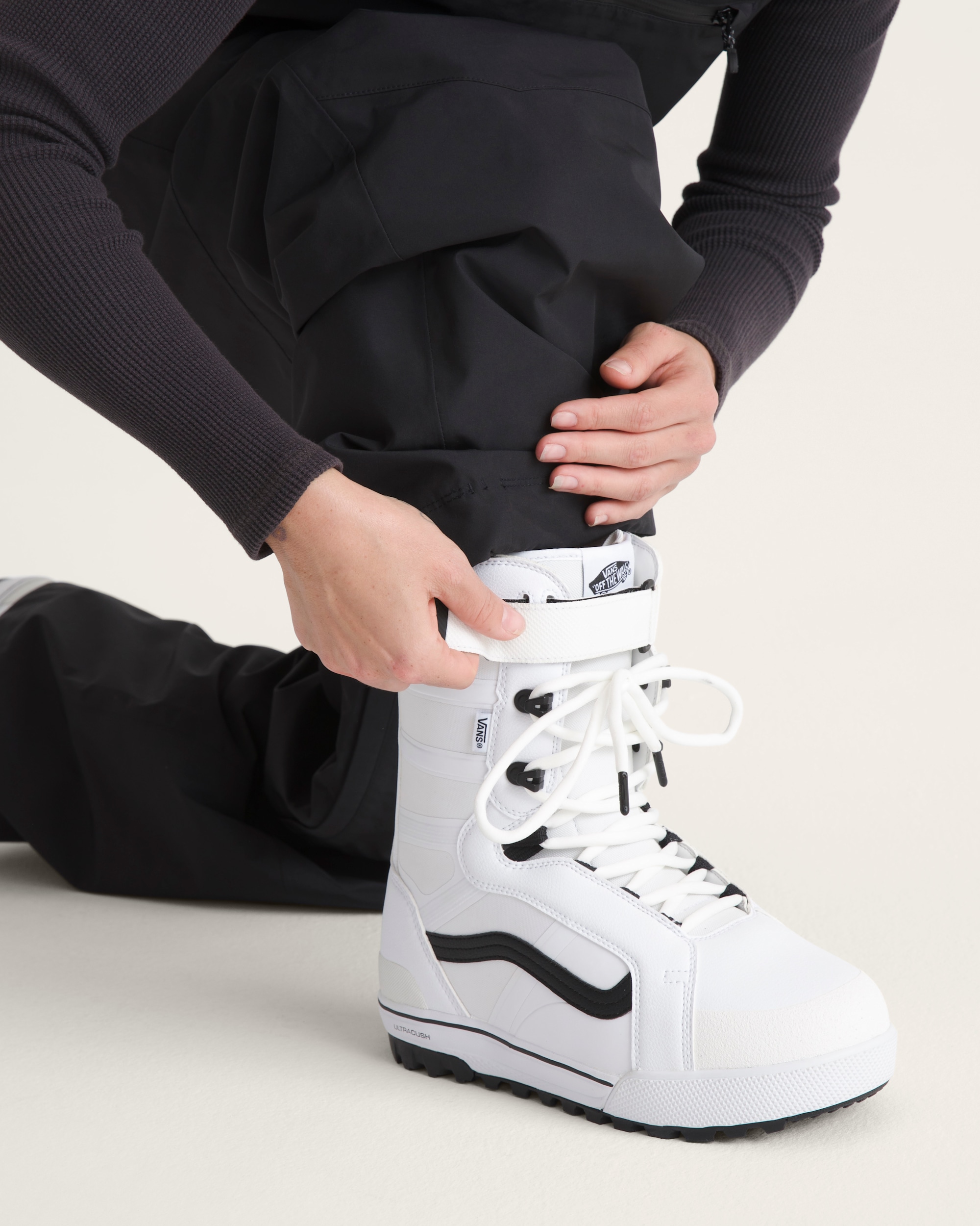 HiStandard OG Snowboard Boot VANS White  Black ALT1