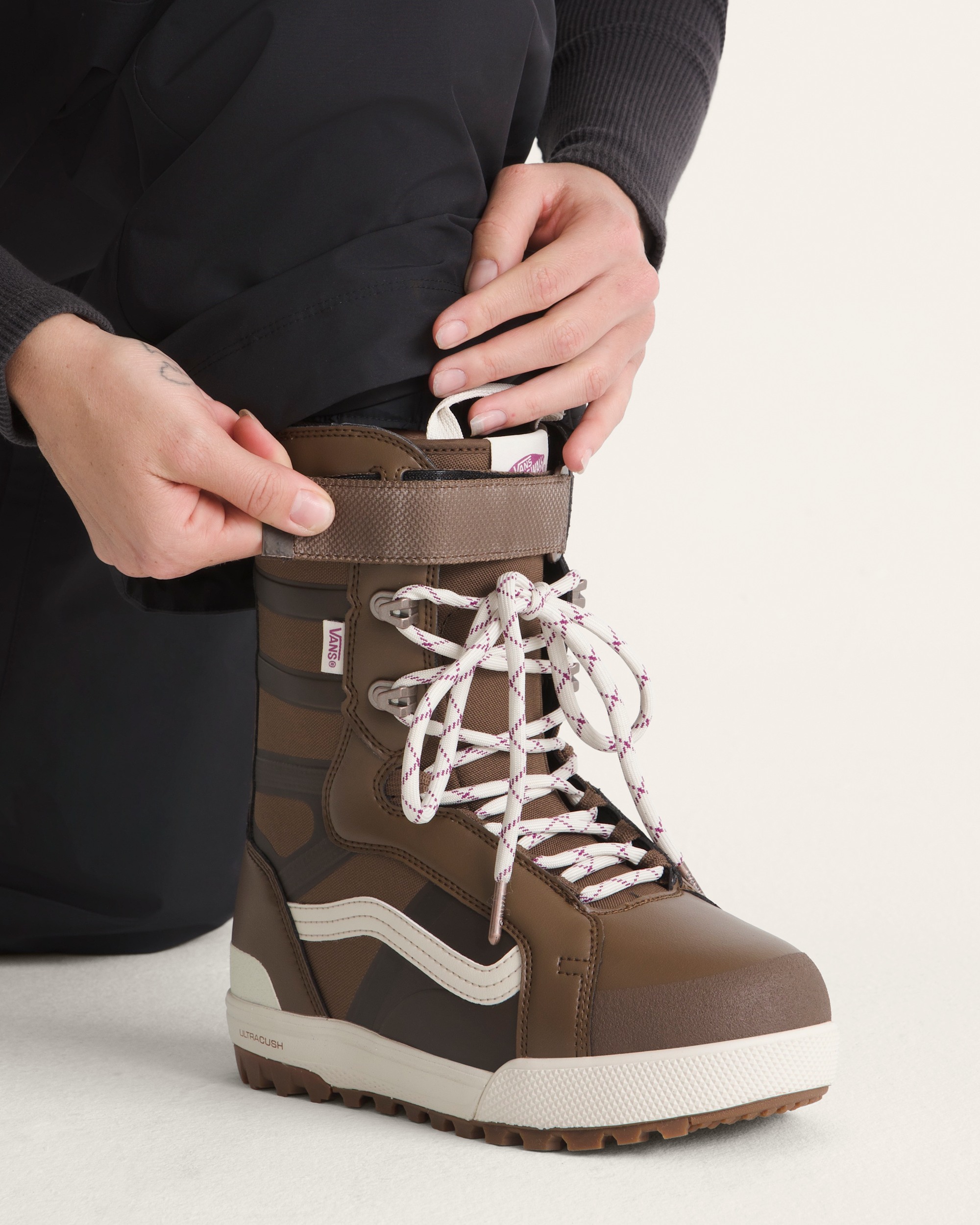 Womens HiStandard OG Snowboard Boot VANS Vintage Cocoa Brown ALT1