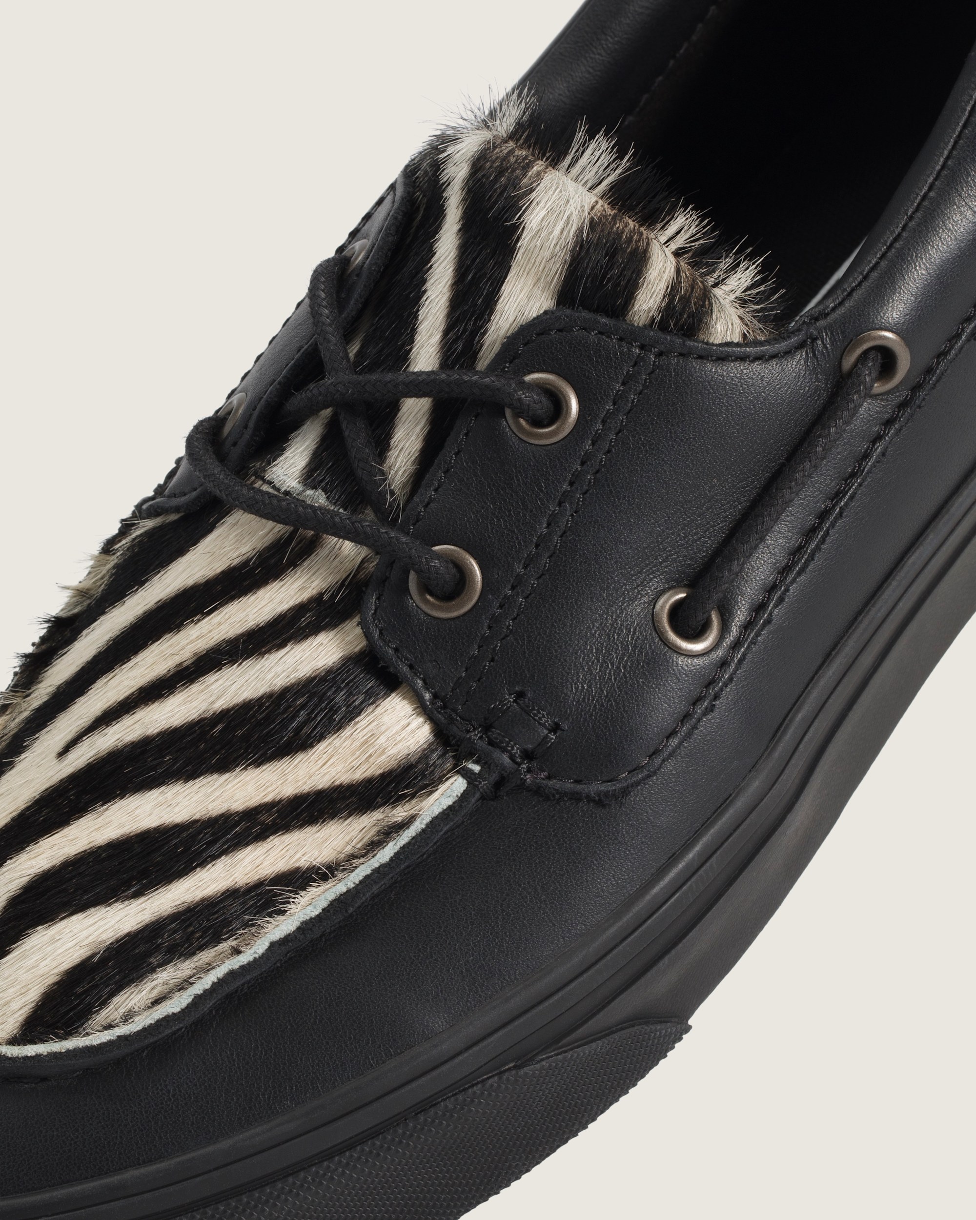 2Eyelet Boat Shoe VANS Black ALT5
