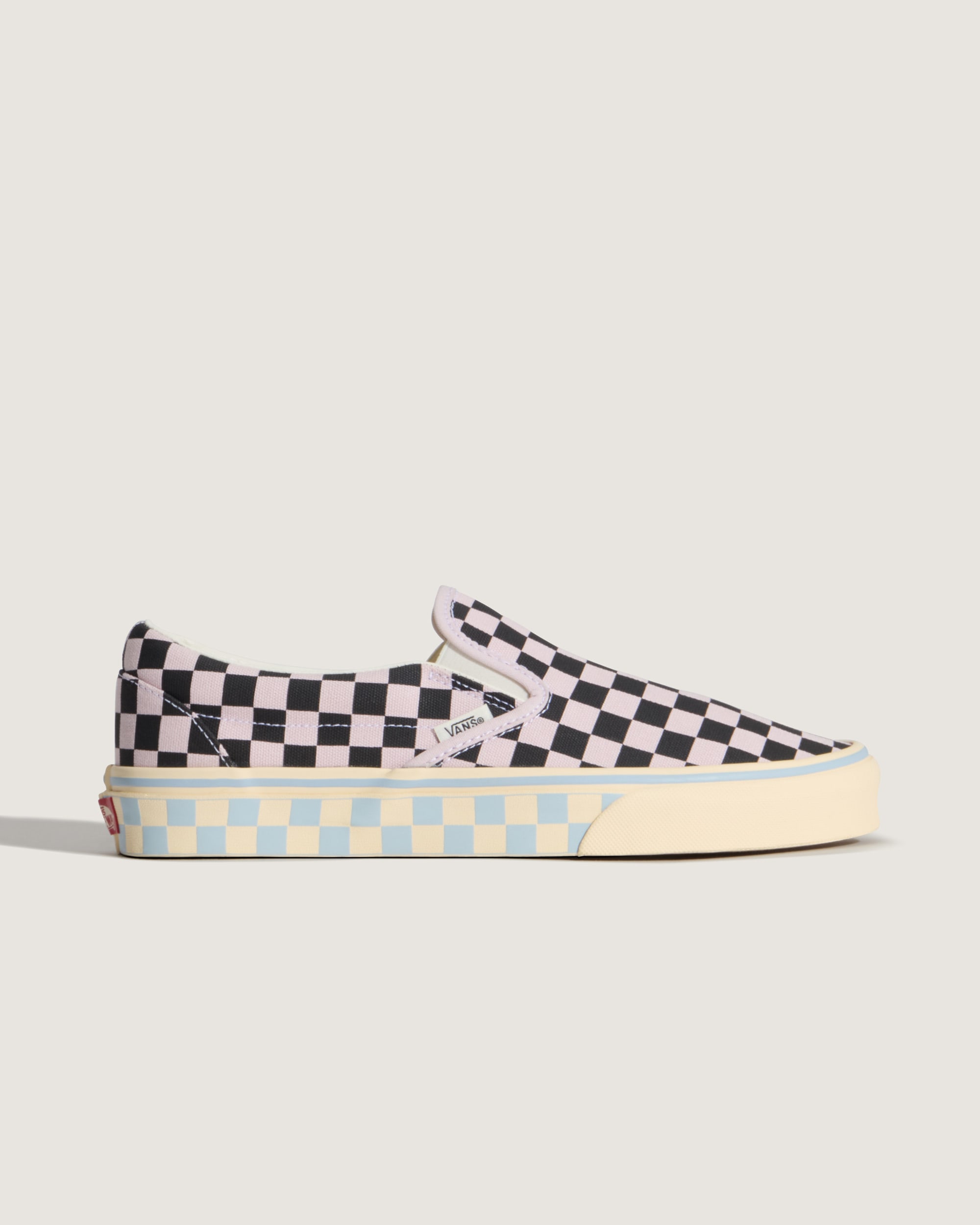 Classic SlipOn Checkerboard Shoe VANS Checkerboard Pale Petal Pink  Black ALT4