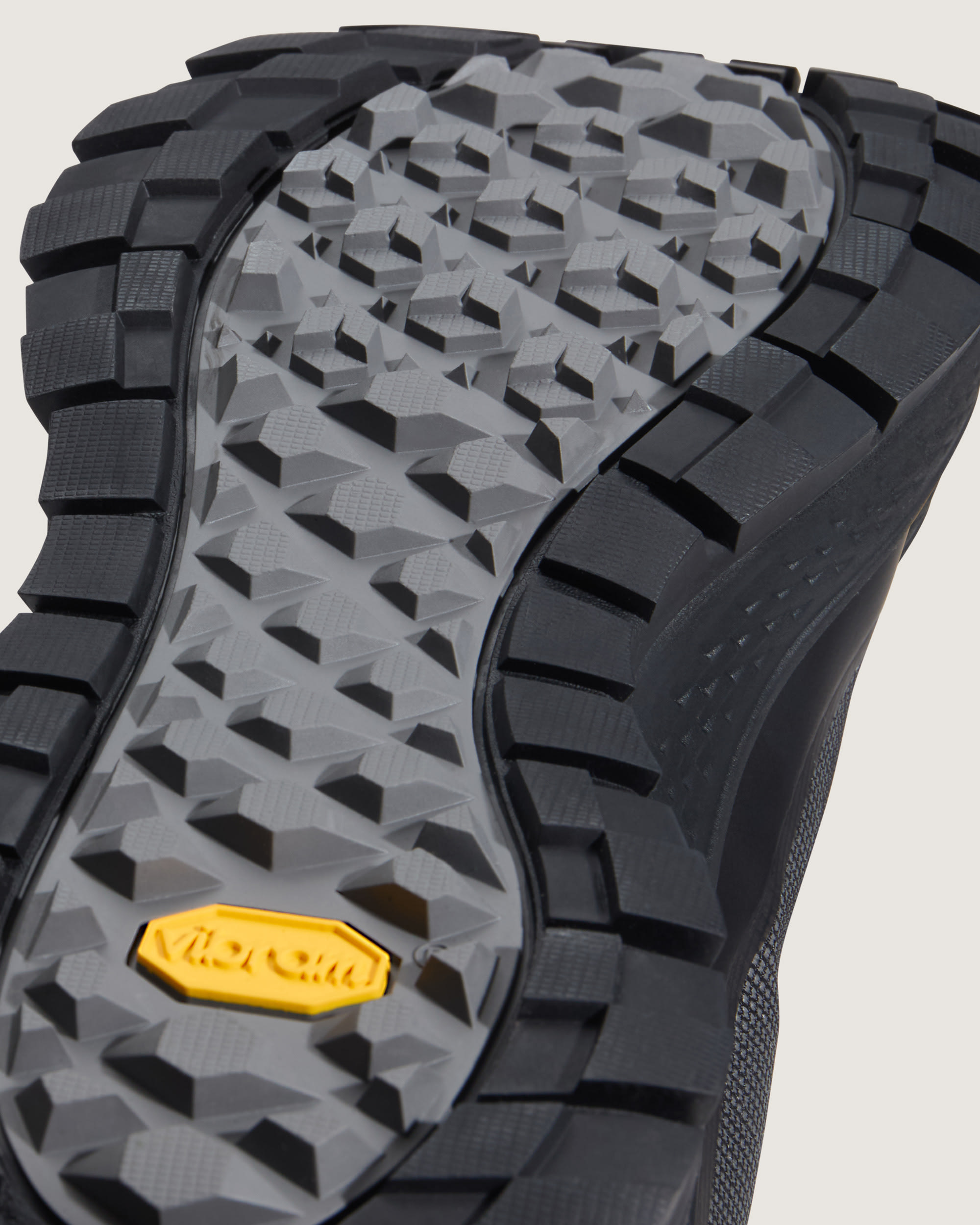 Trail 36 Shoe VANS Black ALT4