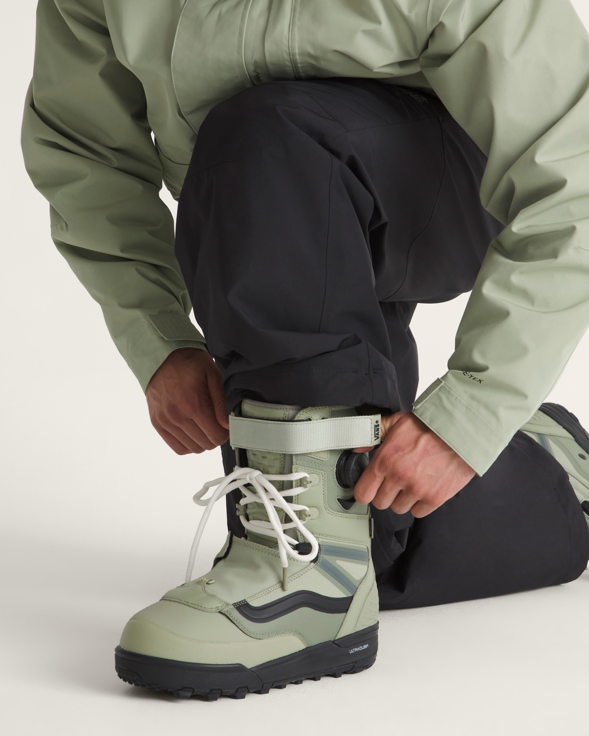 Infuse Snowboard Boot VANS Soft Sage Green  Black ALT1