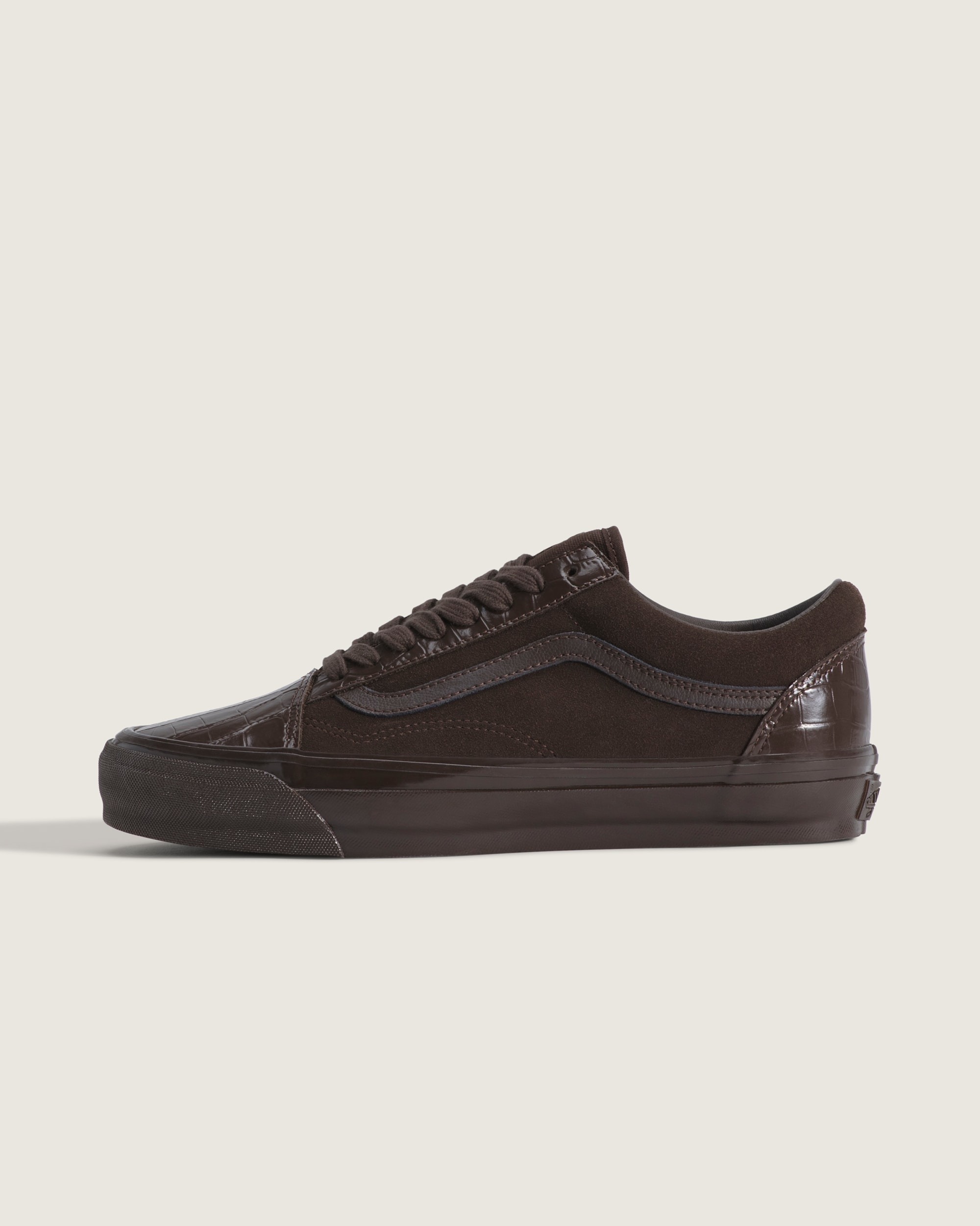Premium Old Skool Shoe VANS Demitasse Brown HERO