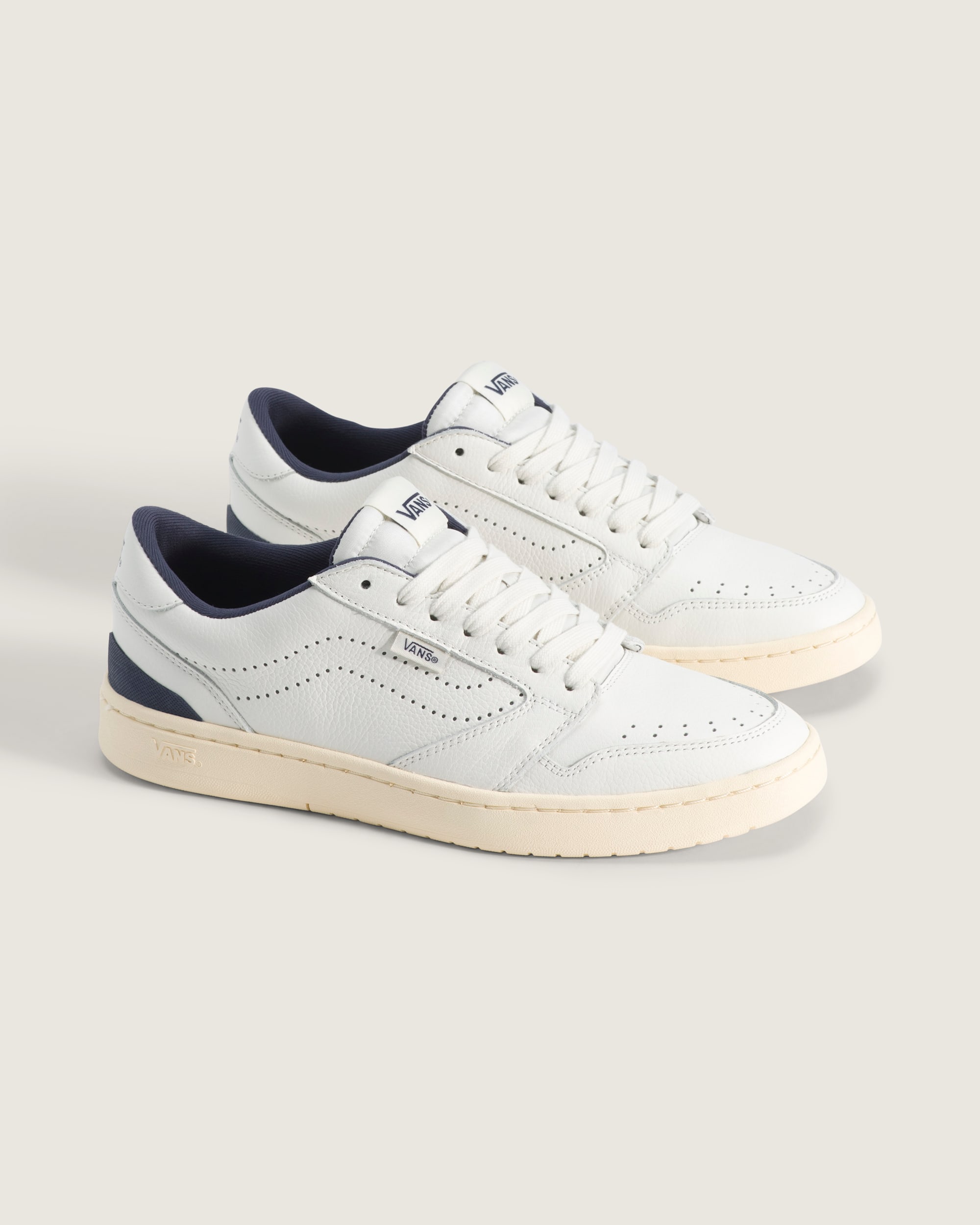 Court Low Shoe VANS White  Navy Blue ALT1