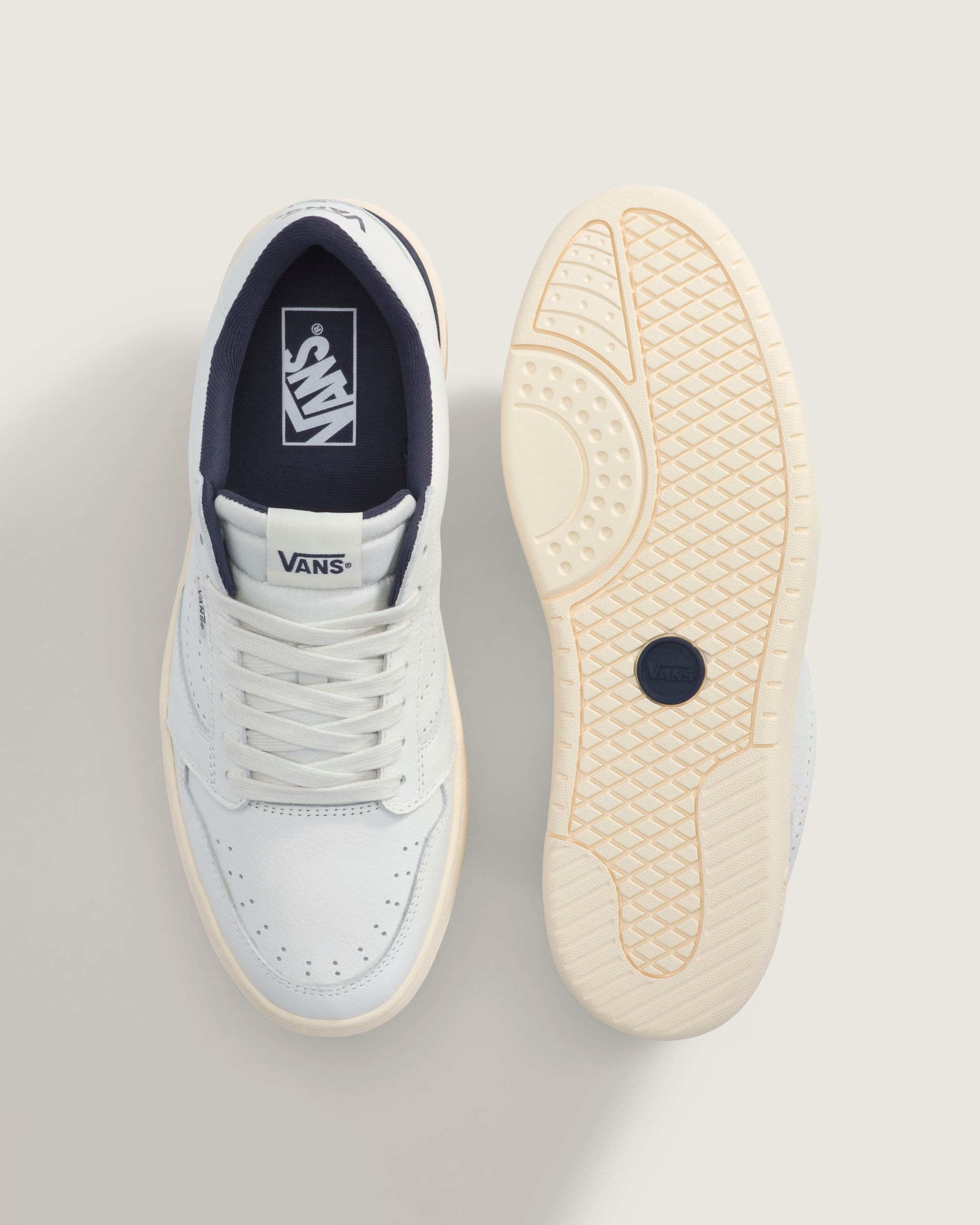 Court Low Shoe VANS White  Navy Blue ALT2