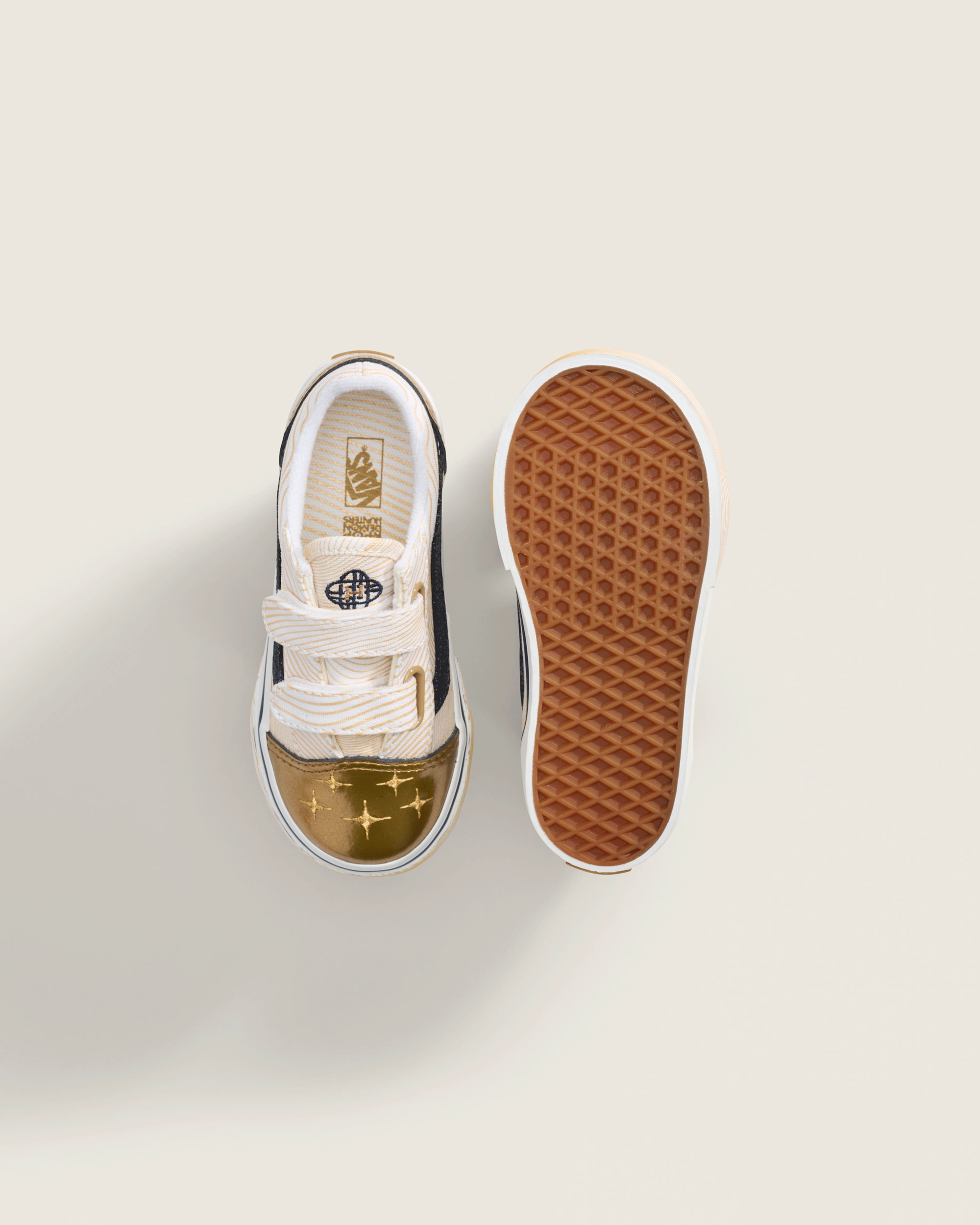 KPop Demon Hunters x Vans Toddler Old Skool V Shoe VANS KPop Demon Hunters Golden ALT2