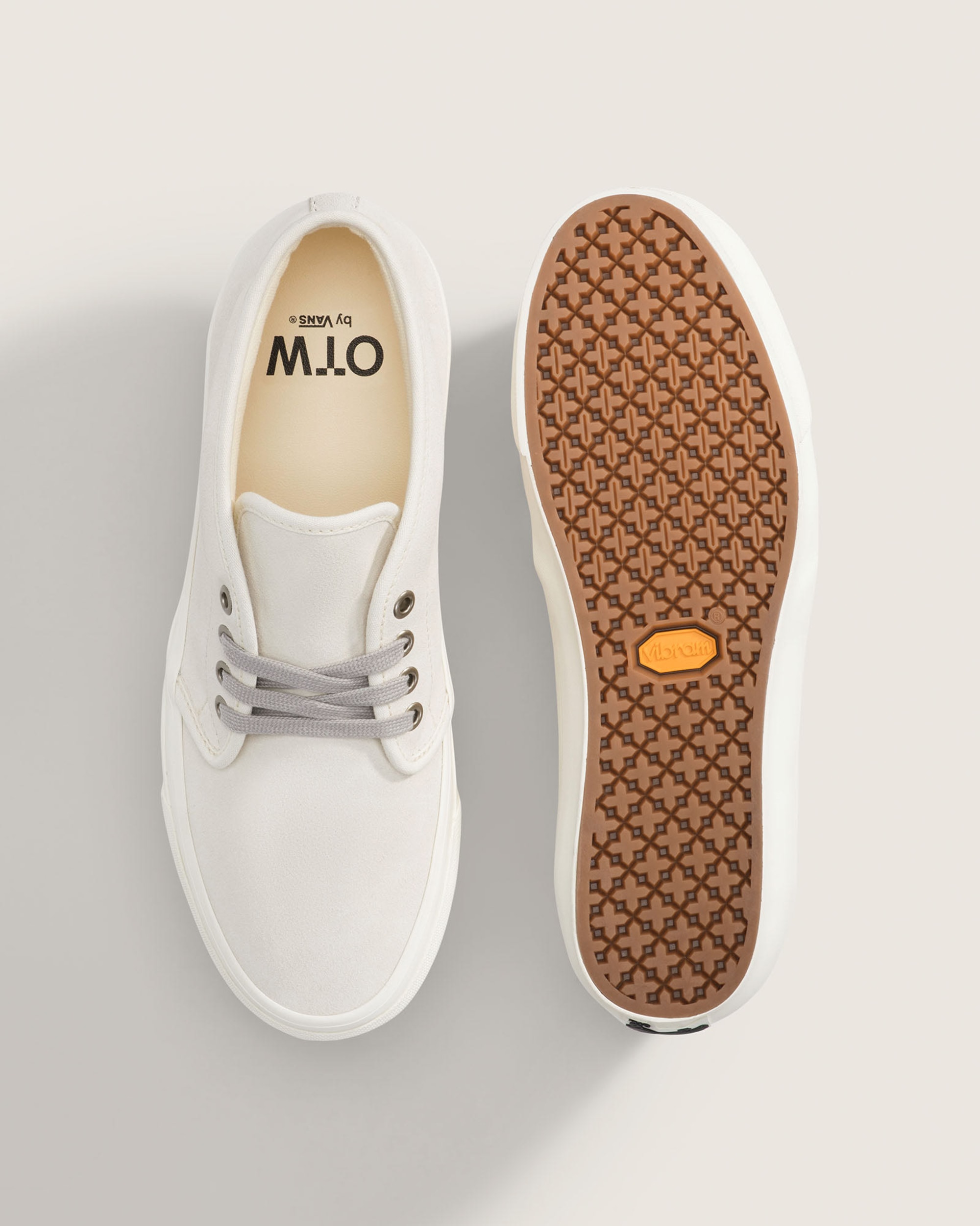 OTW Chukka 49 Vibram VANS Marshmallow White ALT2