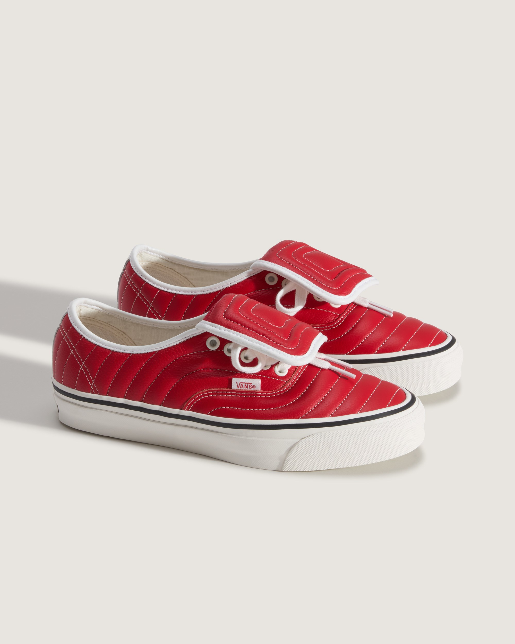 Premium Authentic 44 EXT Shoe VANS Copa Racing Red ALT1