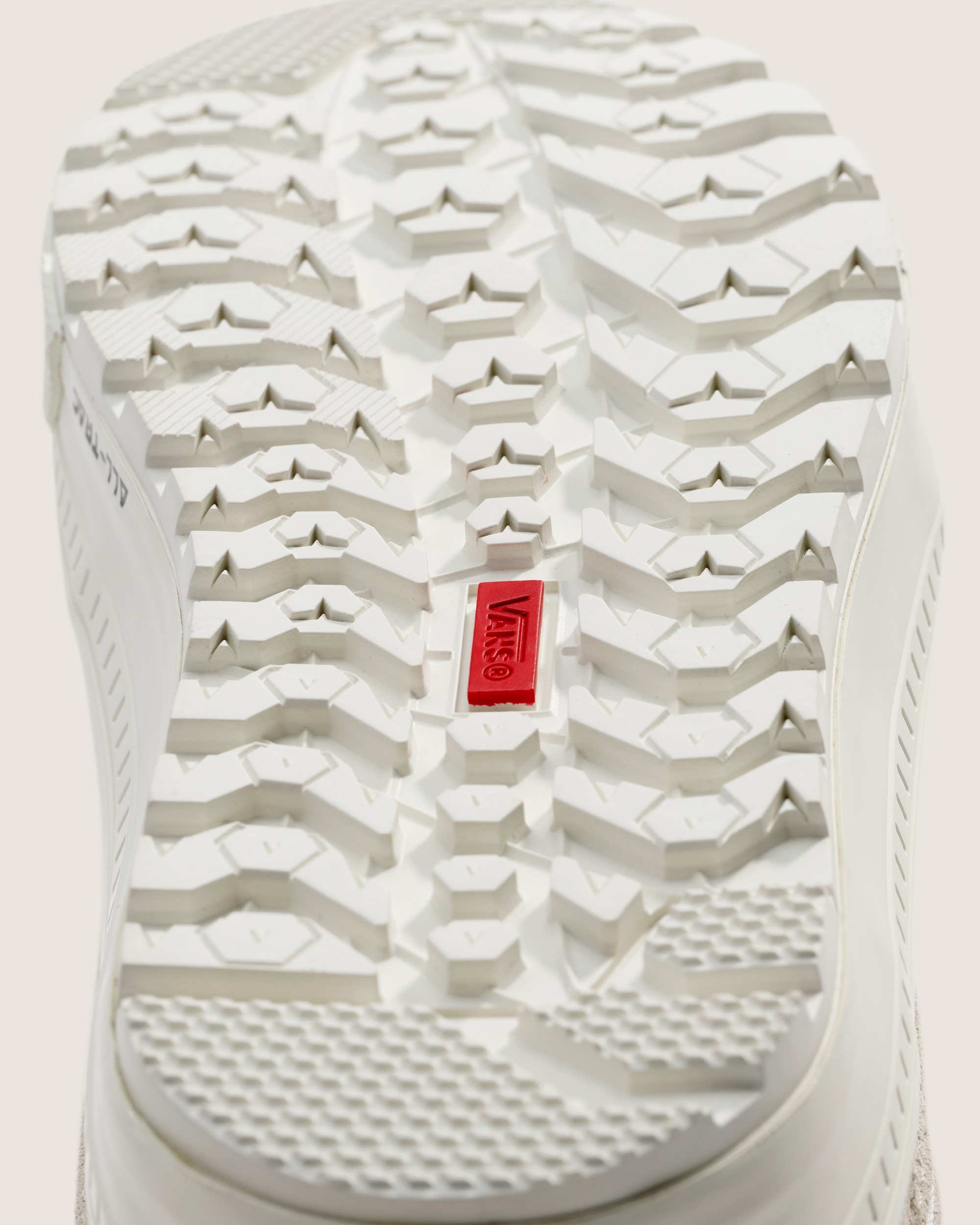 Half Cab GORETEX Insulated Shoe VANS Marshmallow White ALT4
