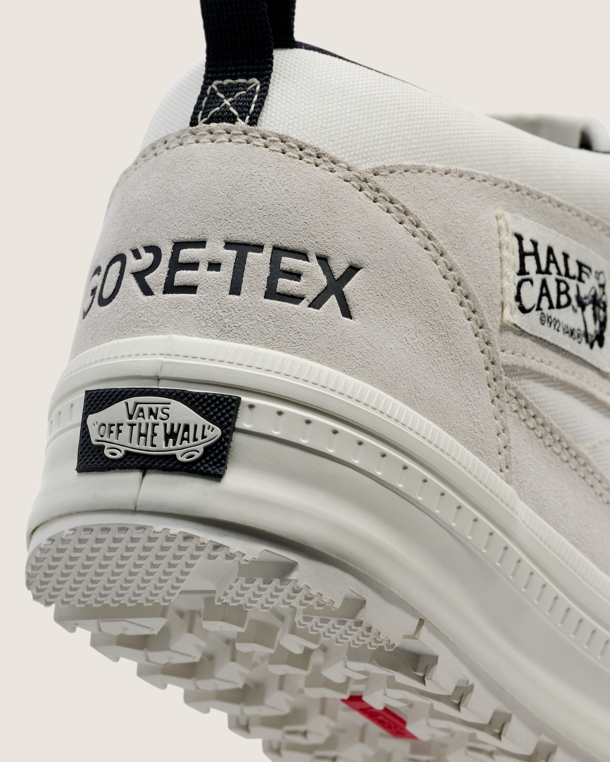 Half Cab GORETEX Insulated Shoe VANS Marshmallow White ALT5