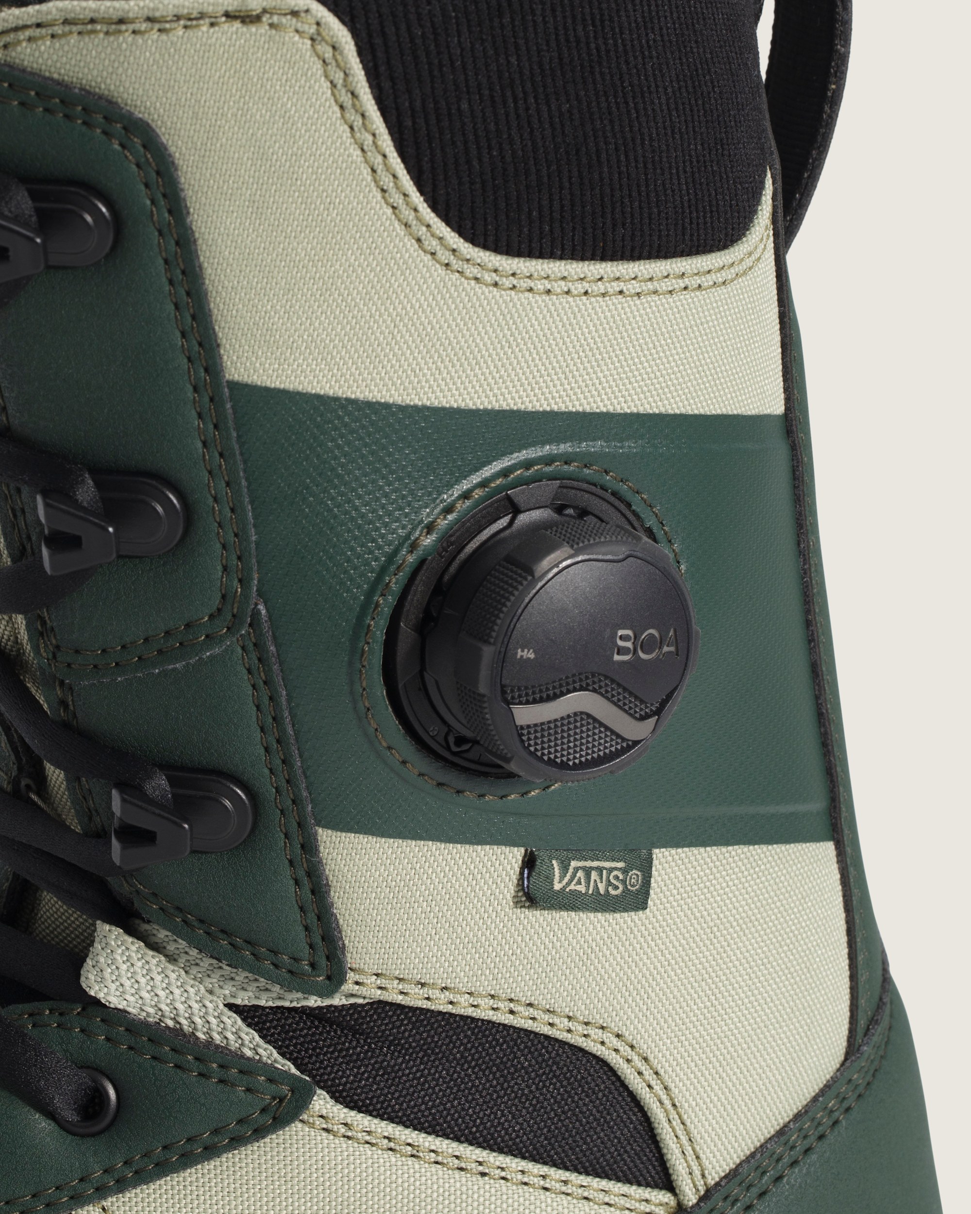 Invado Pro Snowboard Boot VANS Oil Green ALT7