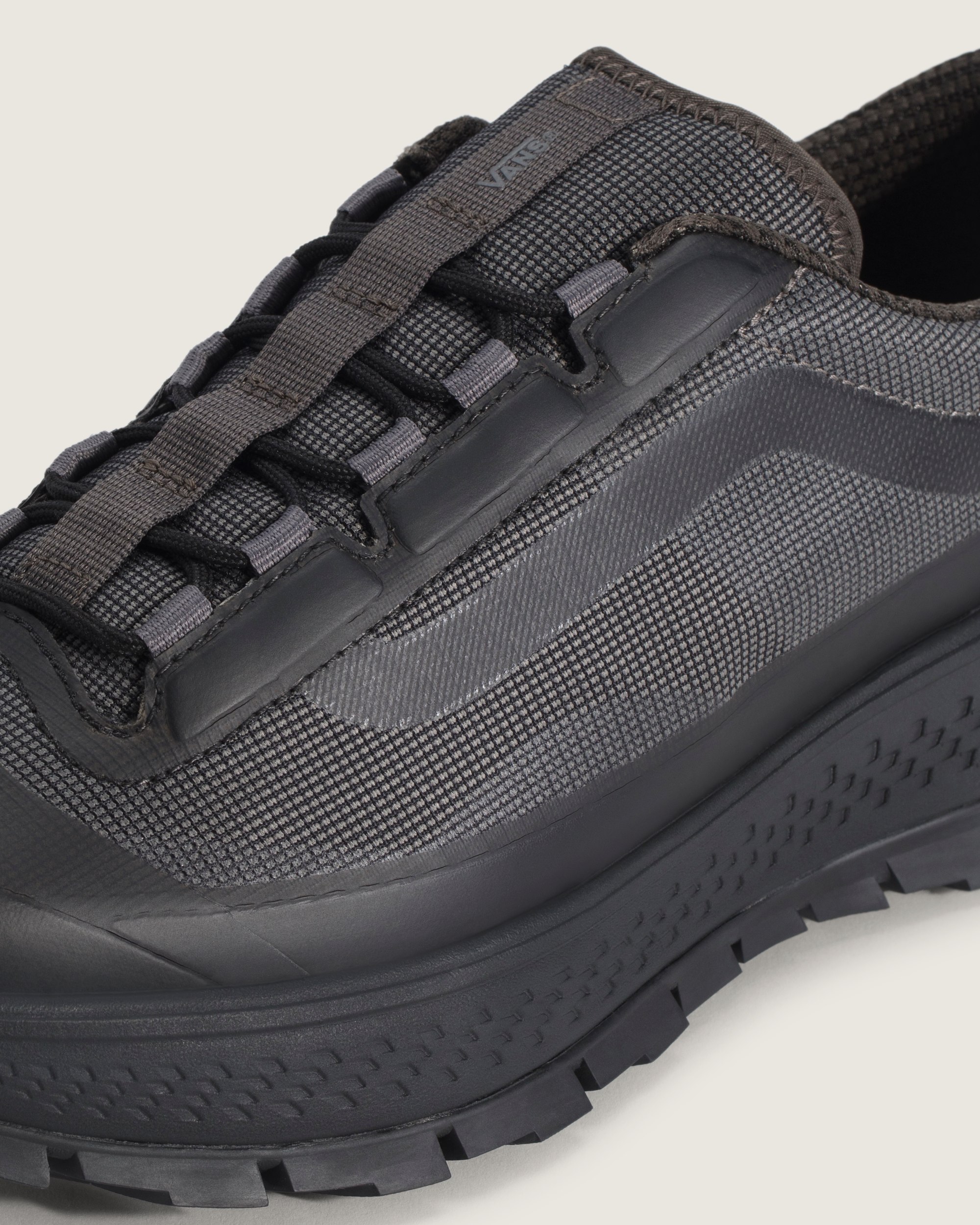 Trail 36 Shoe VANS Black ALT6
