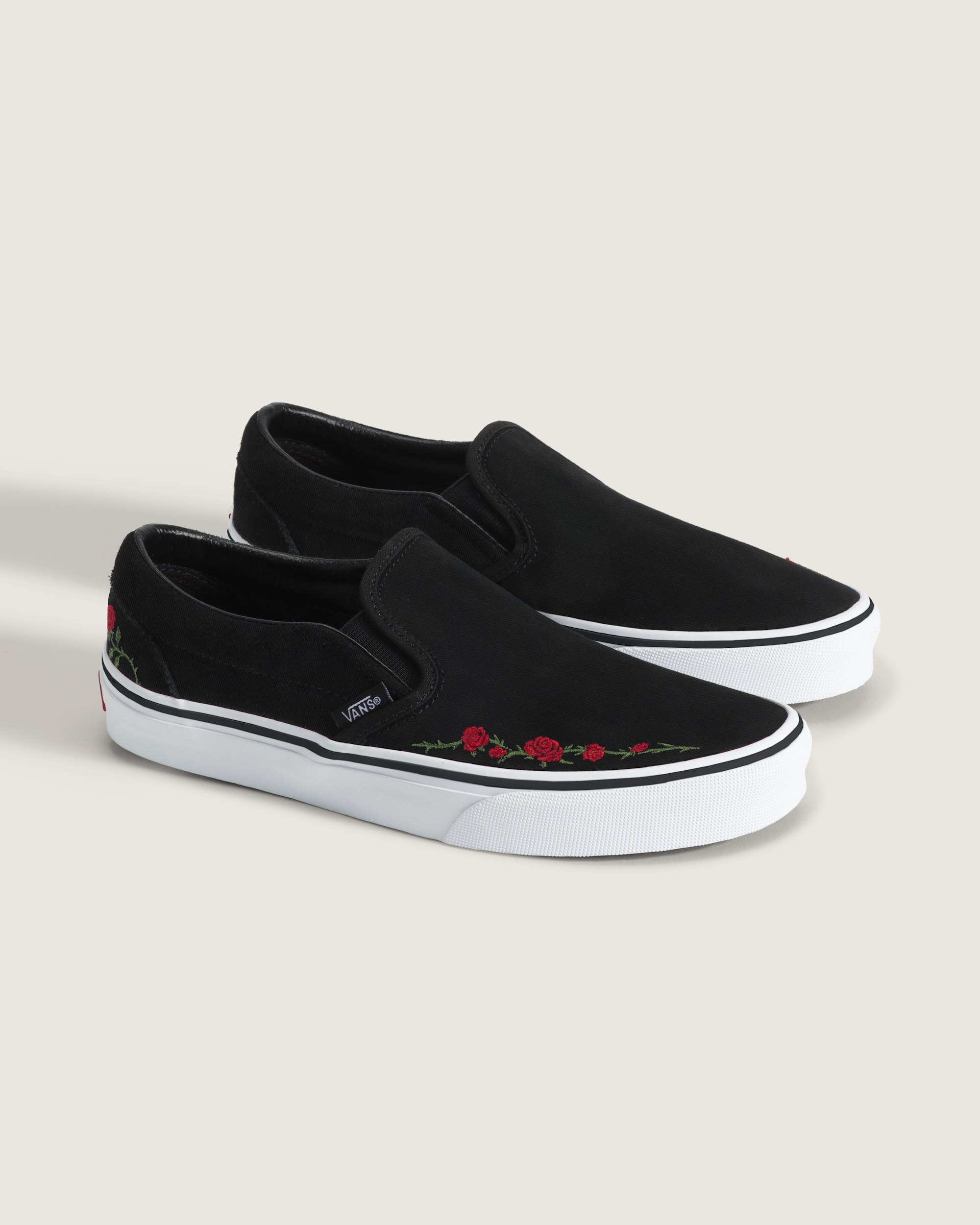 Classic SlipOn Shoe VANS Black  Red ALT1