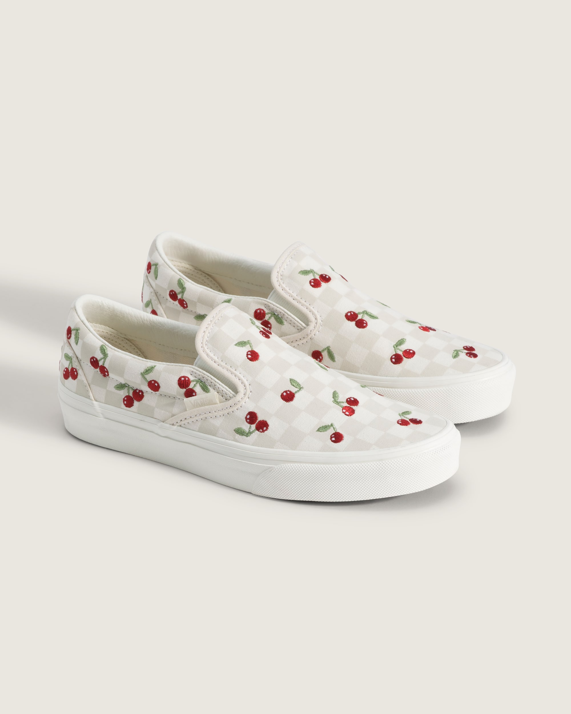 Classic SlipOn Checkerboard Shoe VANS Checkerboard Turtledove White  Marshmallow White ALT1