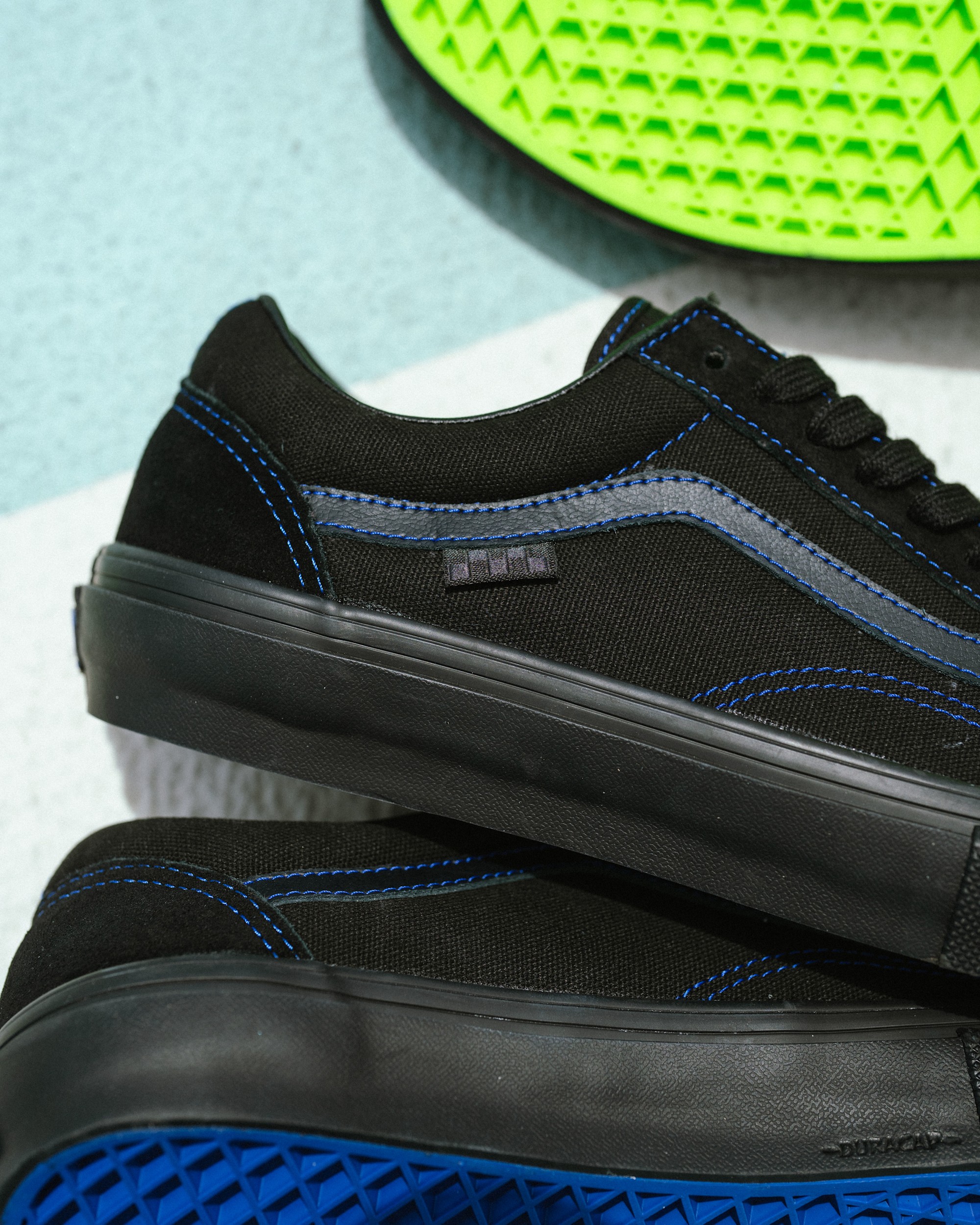 Skate Old Skool Shoe VANS Black  Classic Blue ALT7