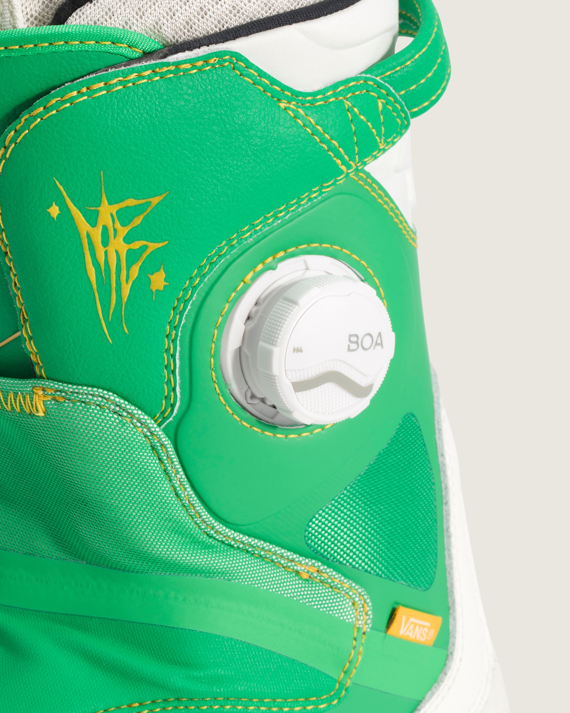 Womens Progress Snowboard Boot VANS Green  Yellow ALT7