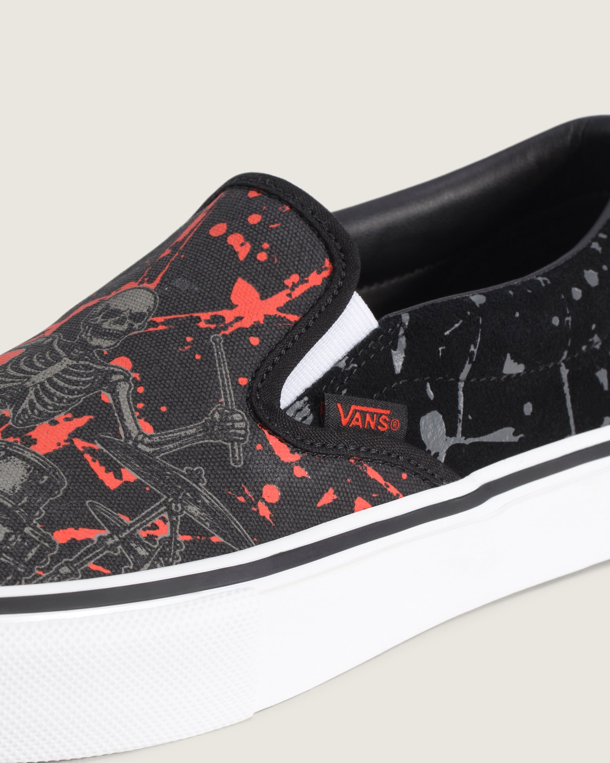 Van Doren Approved x Skate SlipOn Shoe VANS GlowintheDark Skeleton Black  Orange ALT6