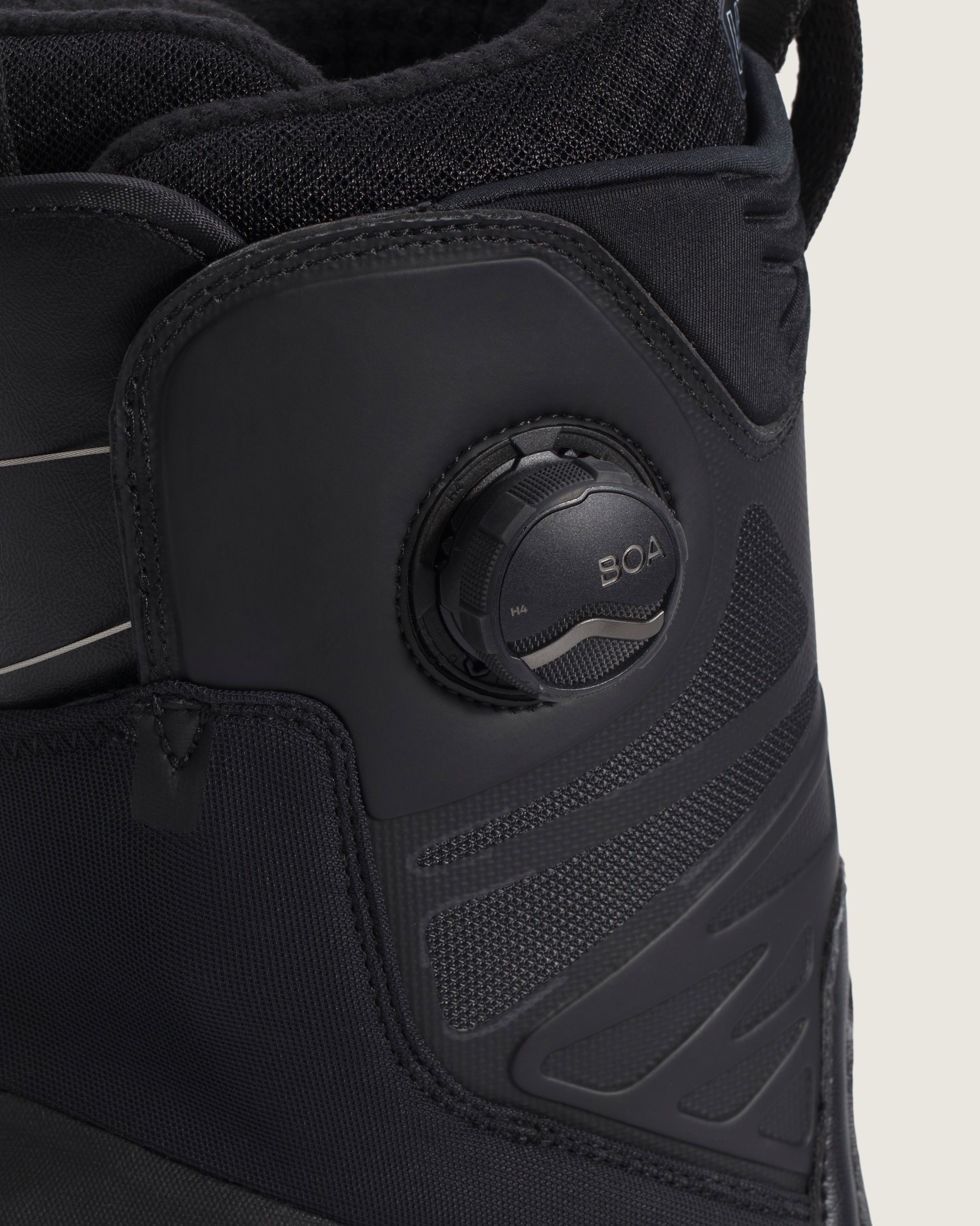 Verse Snowboard Boot VANS Blackout Black ALT7