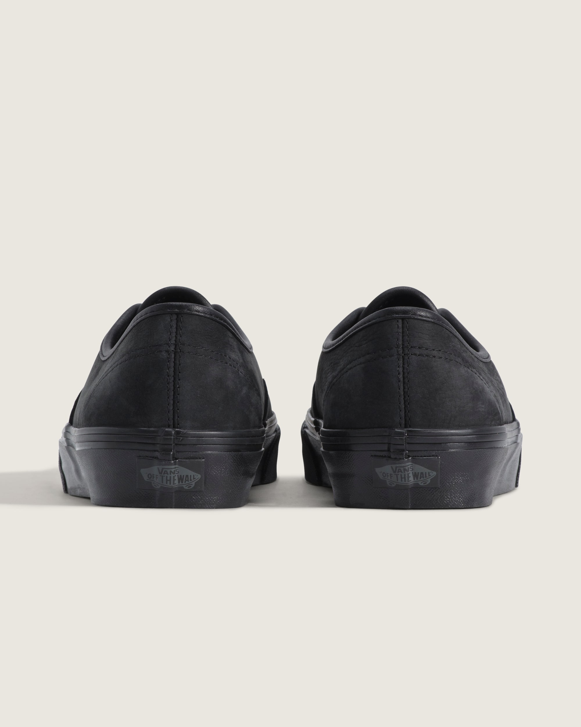 Authentic Shoe VANS Leather Black  Black ALT3