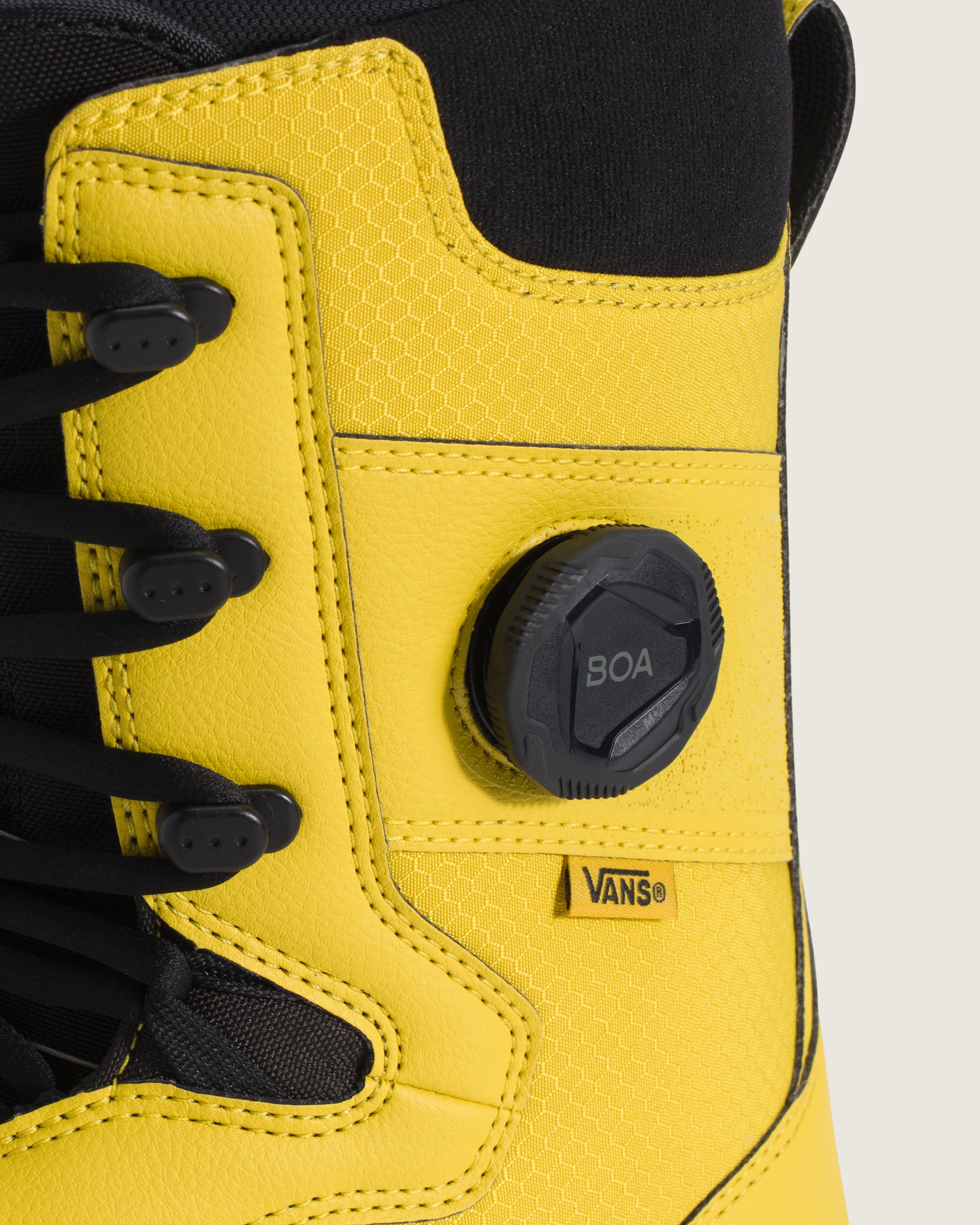 Invado OG Snowboard Boot VANS Black  Yellow ALT7