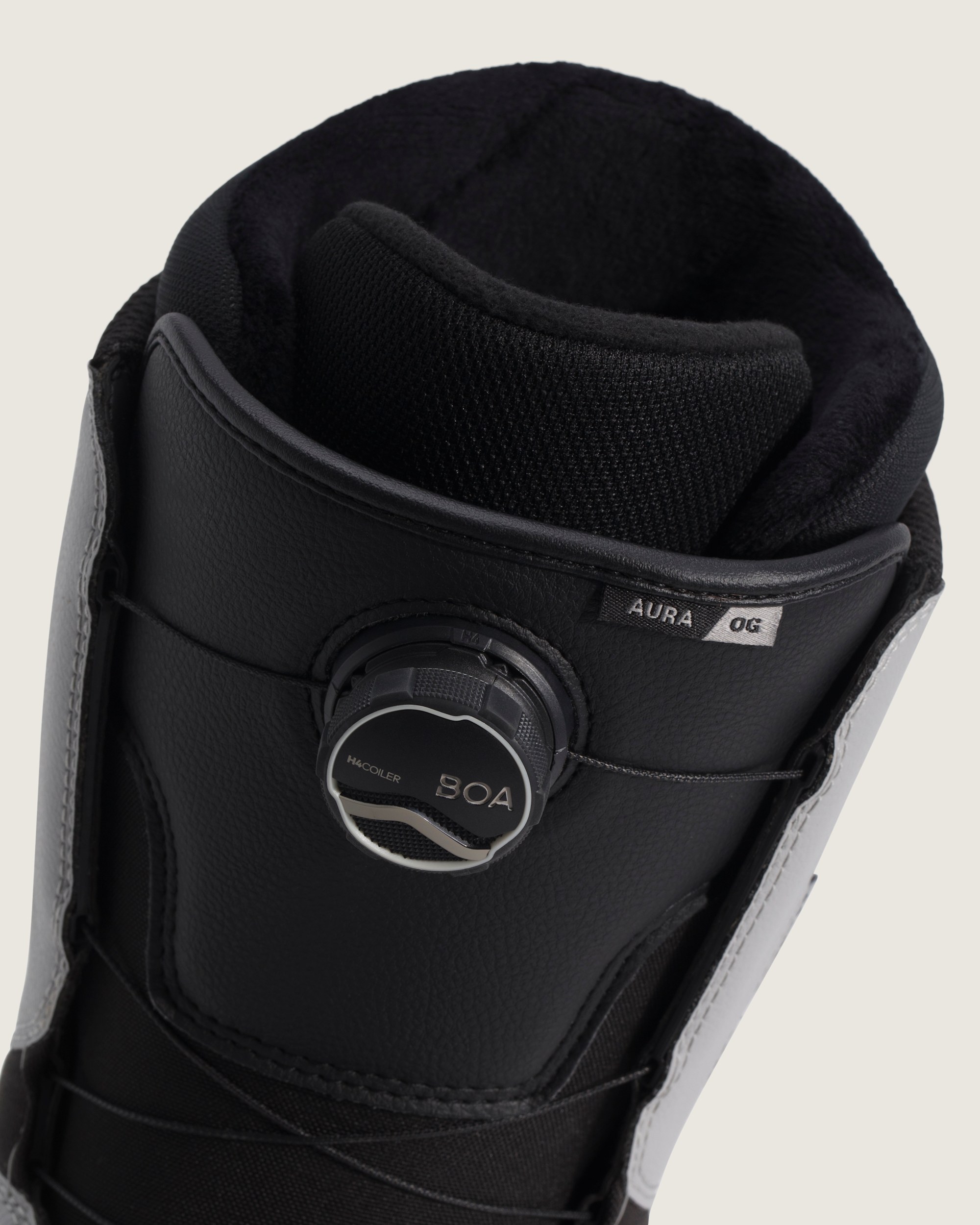 Aura OG Snowboard Boot VANS Light Gray  Black ALT7
