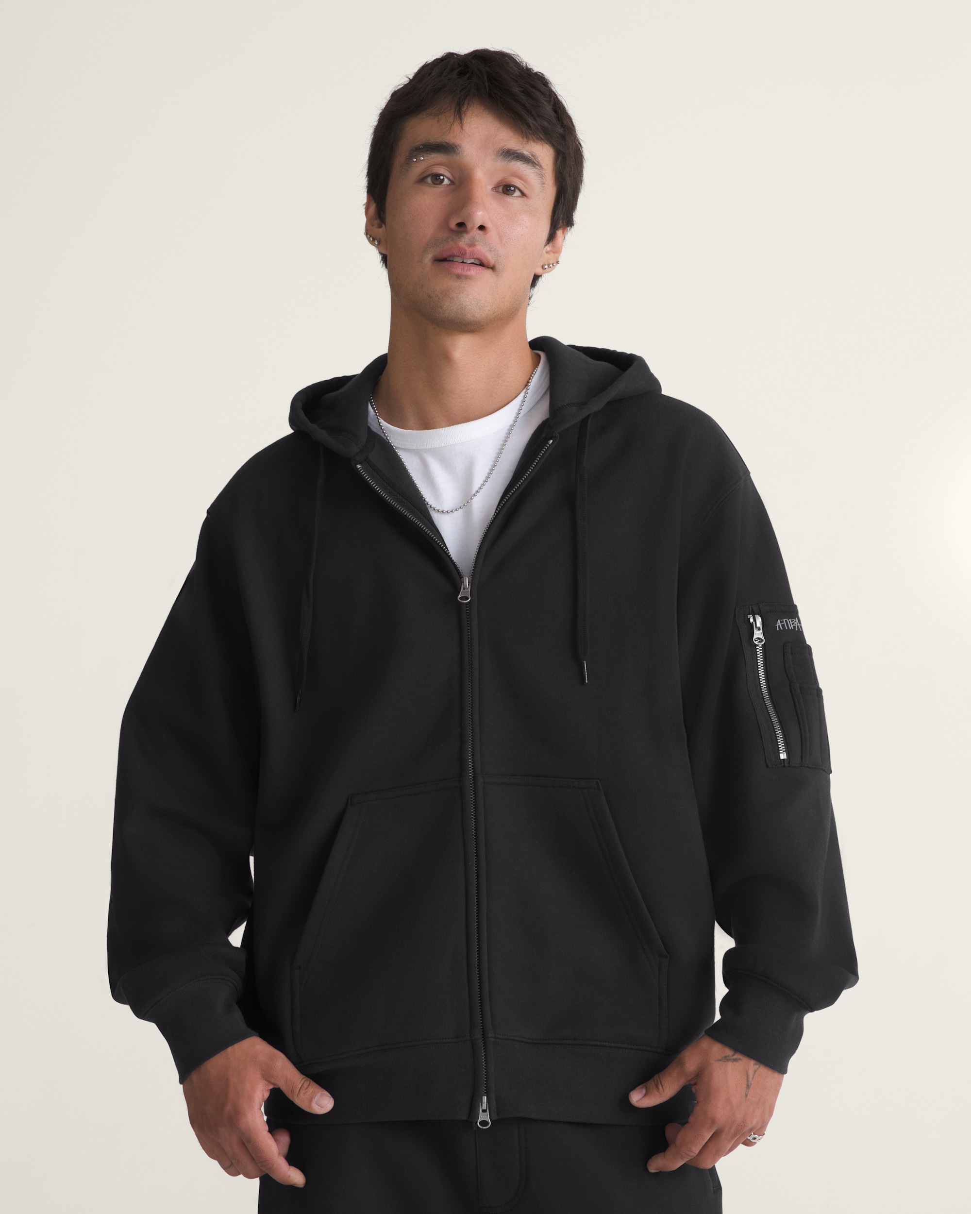 Vans X Atiba Cargo Hoodie VANS Atiba Black ALT2